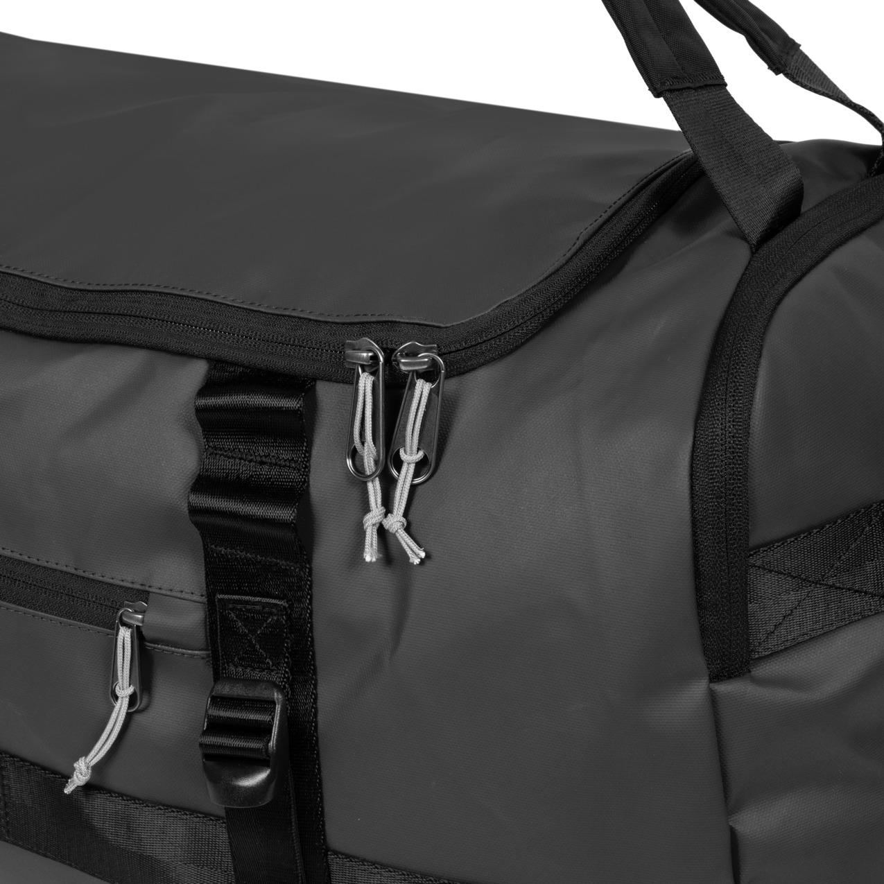 product/e/a/eastpak_ek0a5bkz4y8_tarp-black2_8.jpg