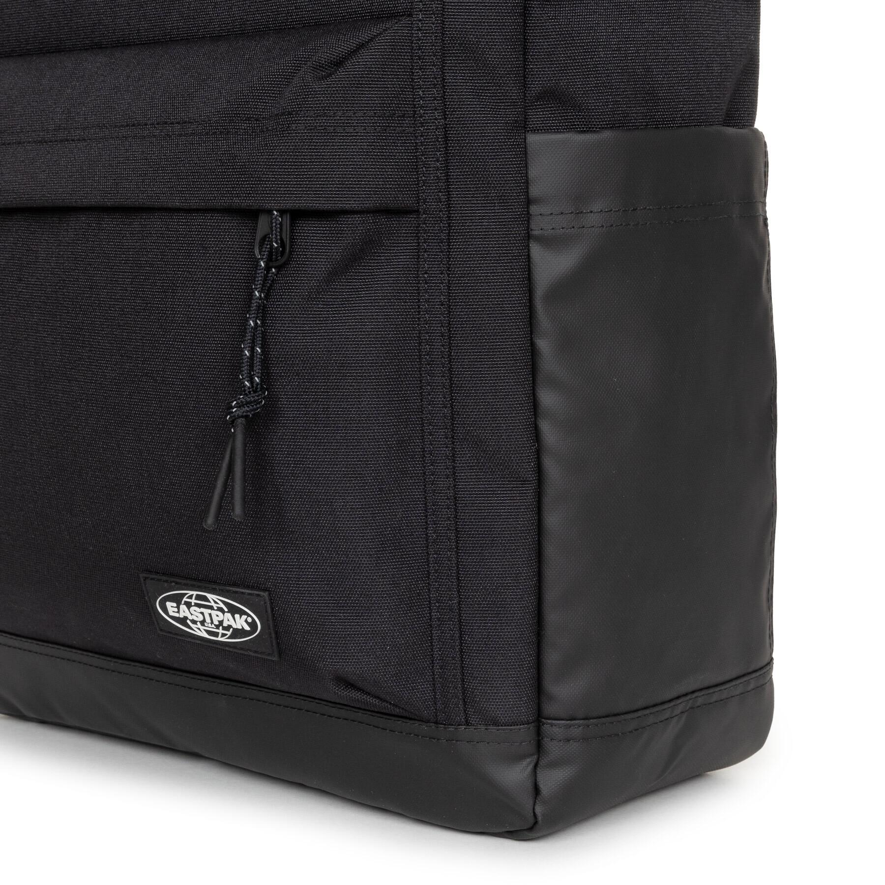 product/e/a/eastpak_ek0a5blj4t6_on-black_4.jpg