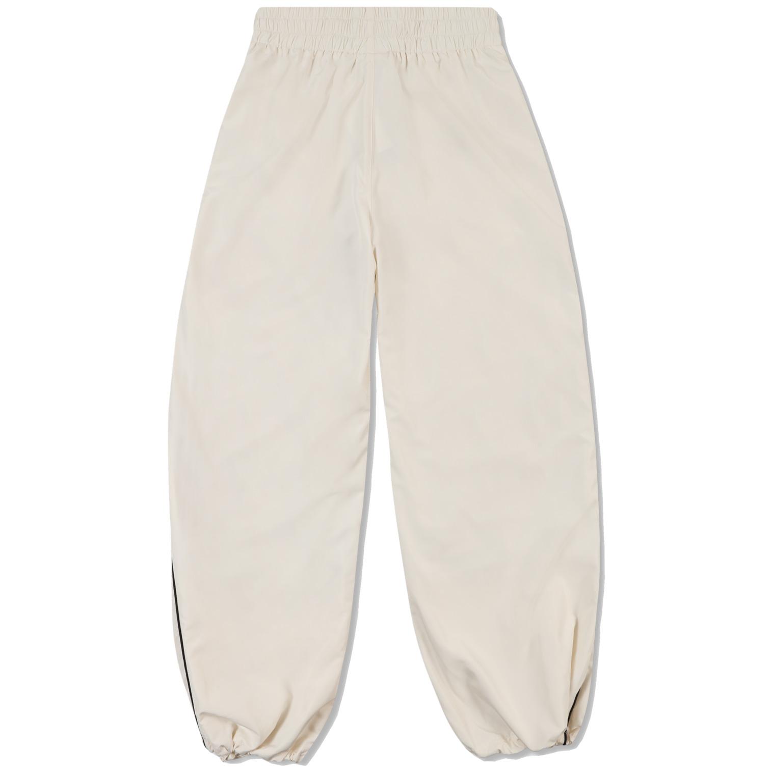 product/f/i/fila_faw1173-10010_egret_1.jpg