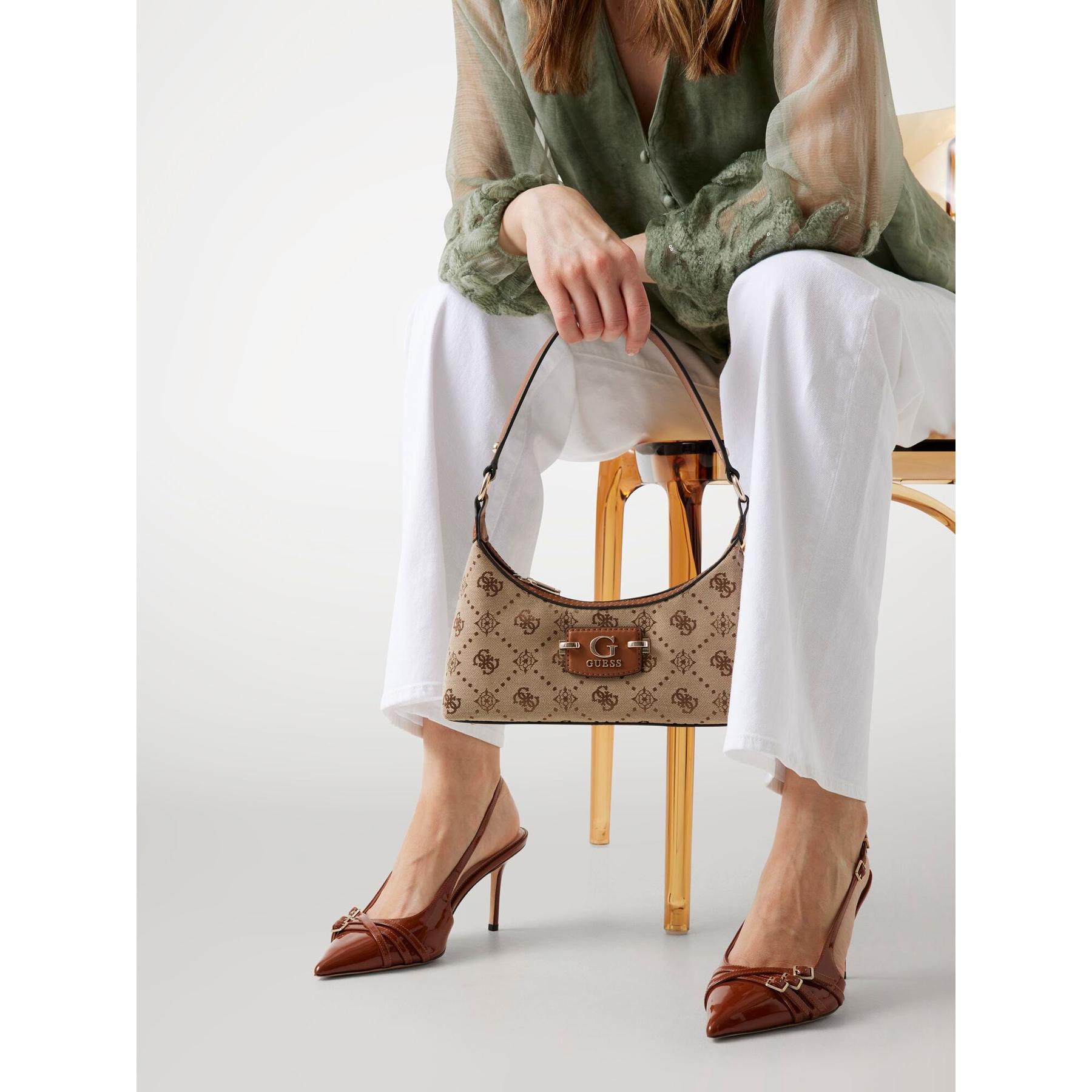 product/g/u/guess_hwjp96-54170-ltl_latte-logo_3.jpg