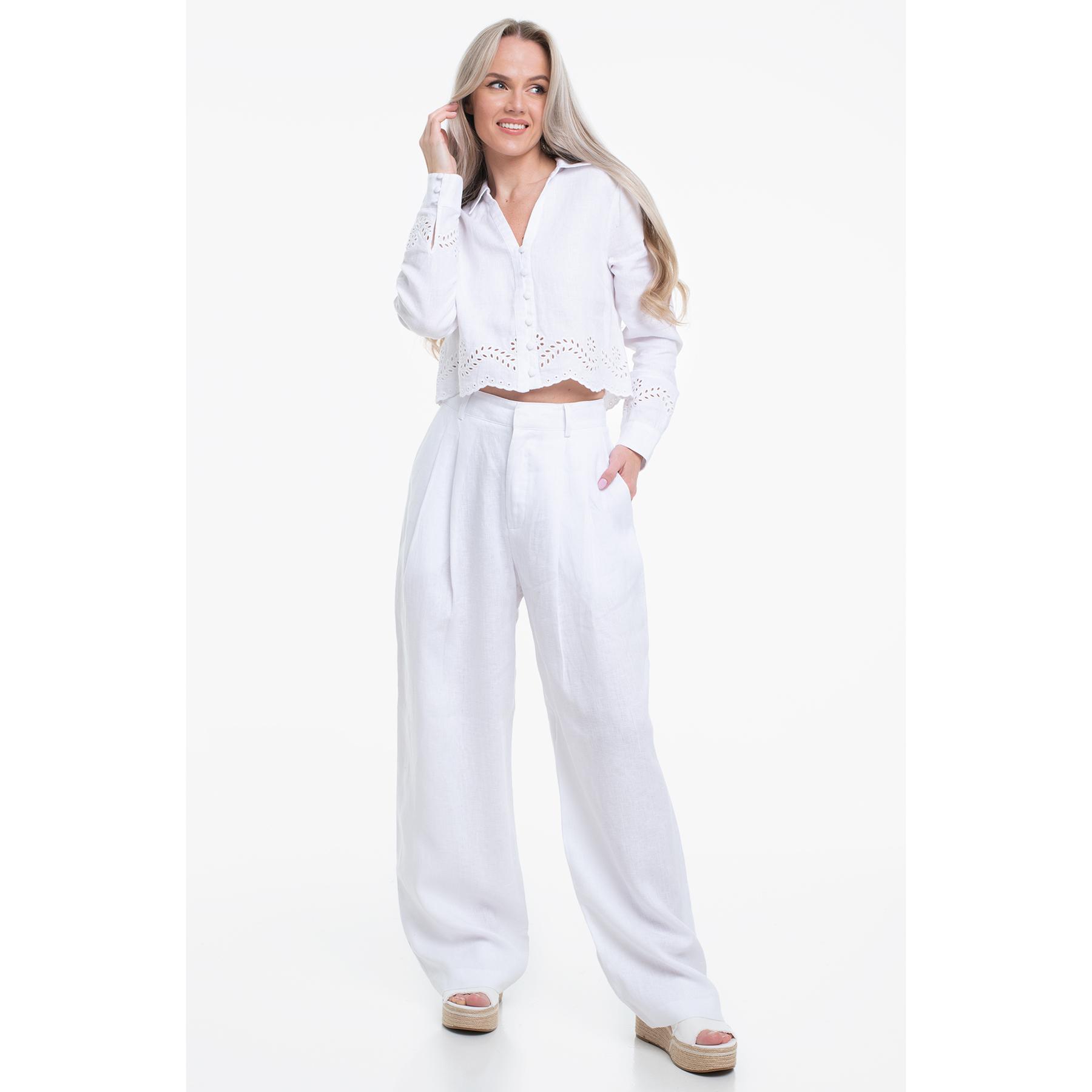 product/g/u/guess_w5yb67-wcwa0-g011_pure-white_3.jpg
