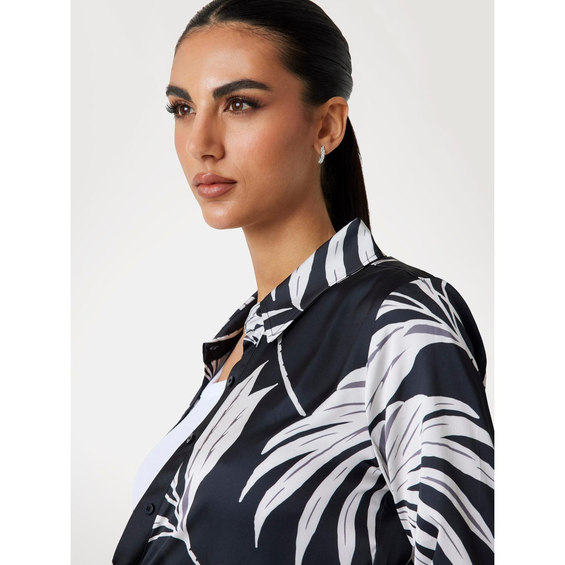 product/g/u/guess_w5yh03-wf1t2-pj1s_forest-tropical-blk_5.jpg