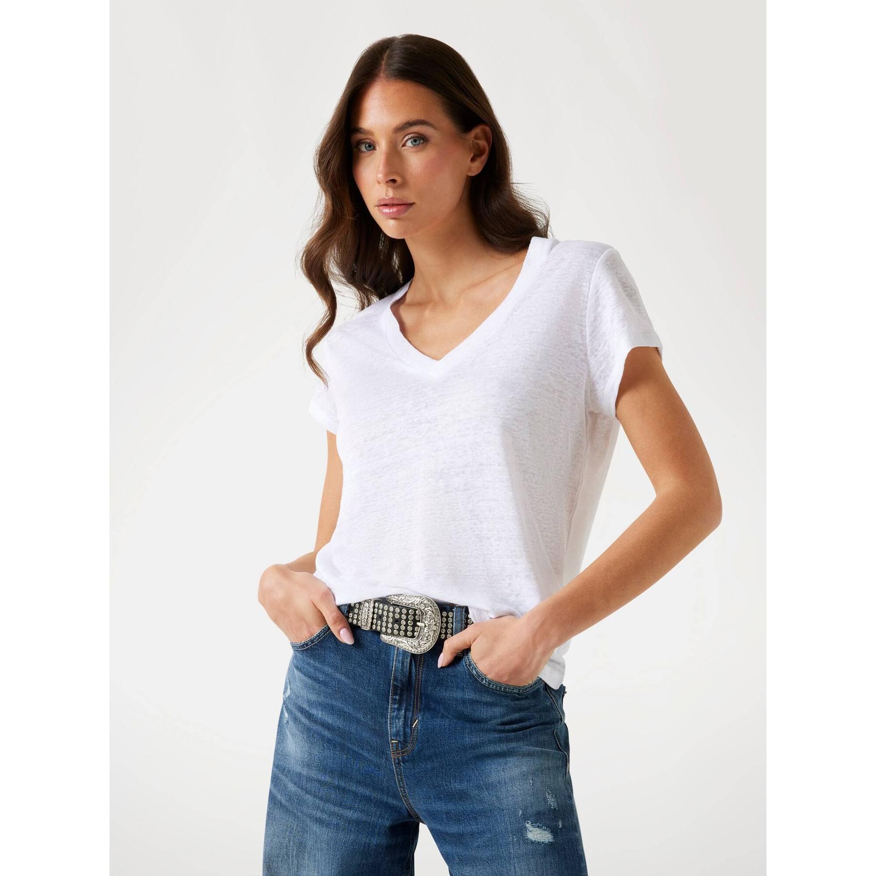 product/g/u/guess_w5yp50-k0191-g011_pure-white_2.jpg