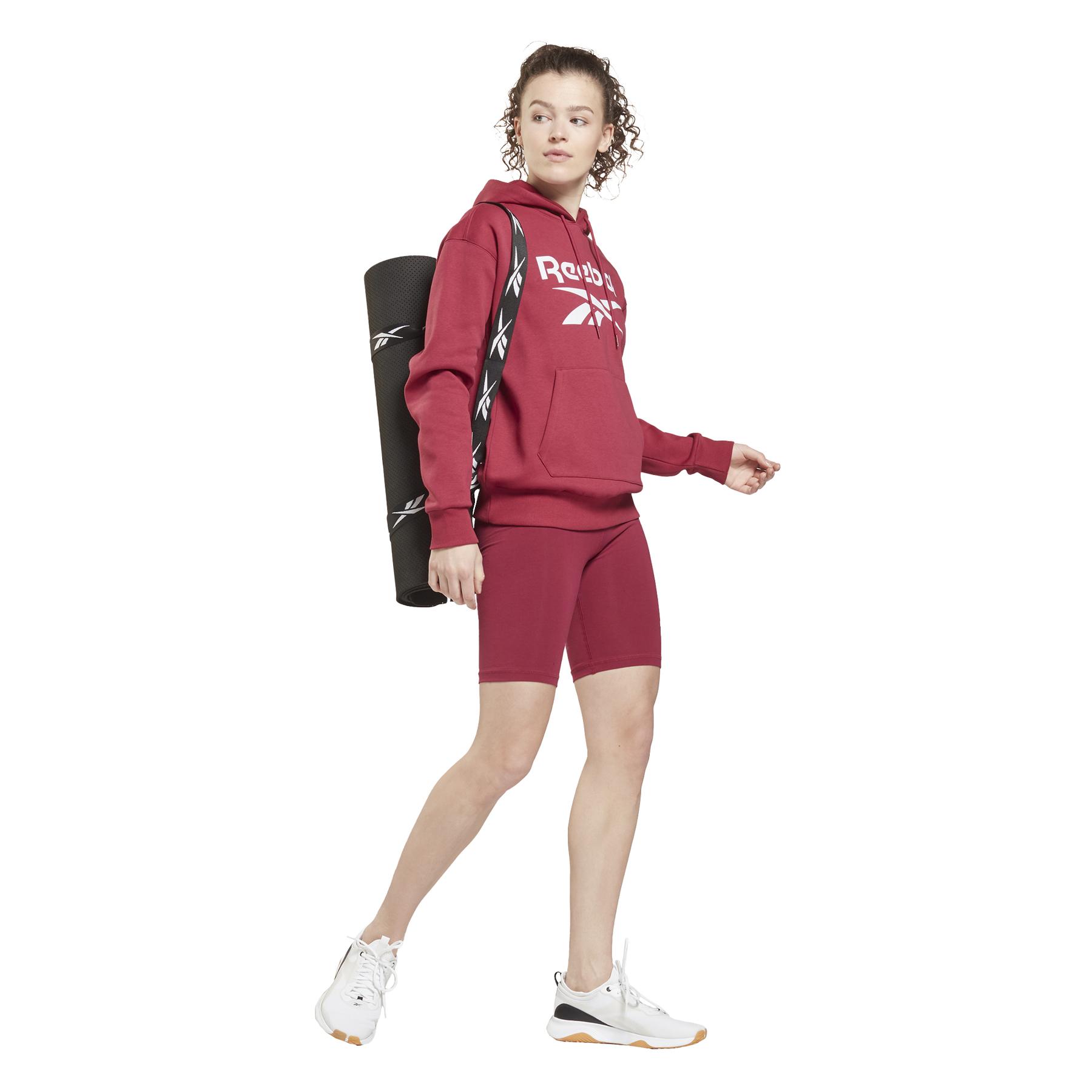 product/g/v/gv3287_app_on-model_side_white.jpg