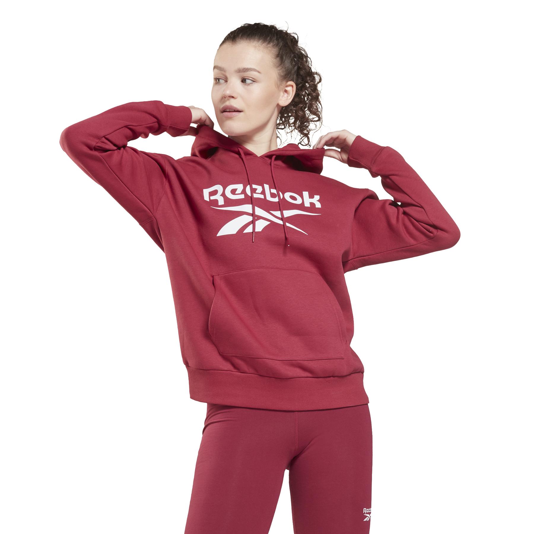 product/g/v/gv3287_app_on-model_standard_white.jpg