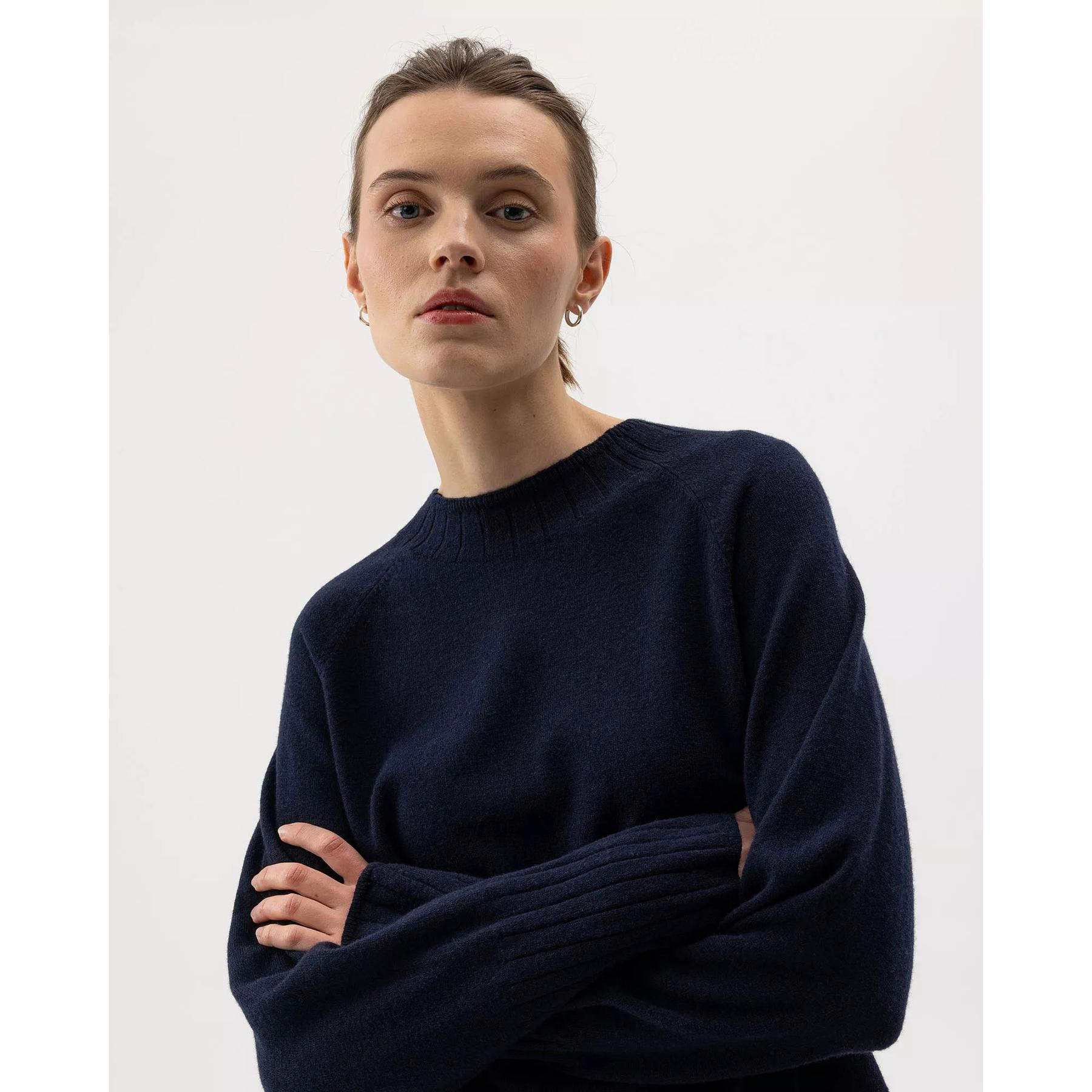 product/h/o/holebrook_a42401-675_dark-navy_4.jpg