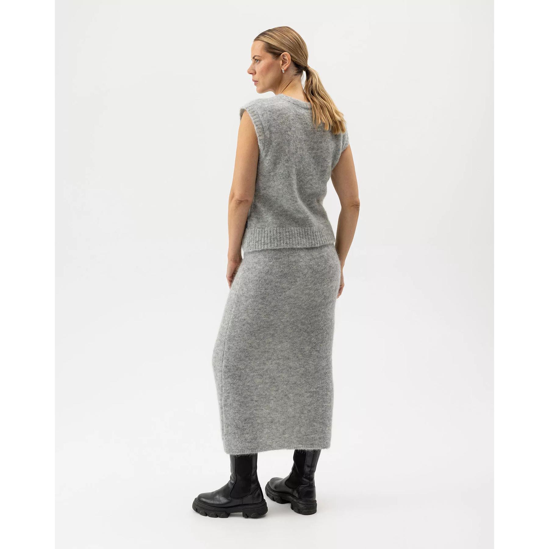 product/h/o/holebrook_a52609-950_grey-mel_2.jpg