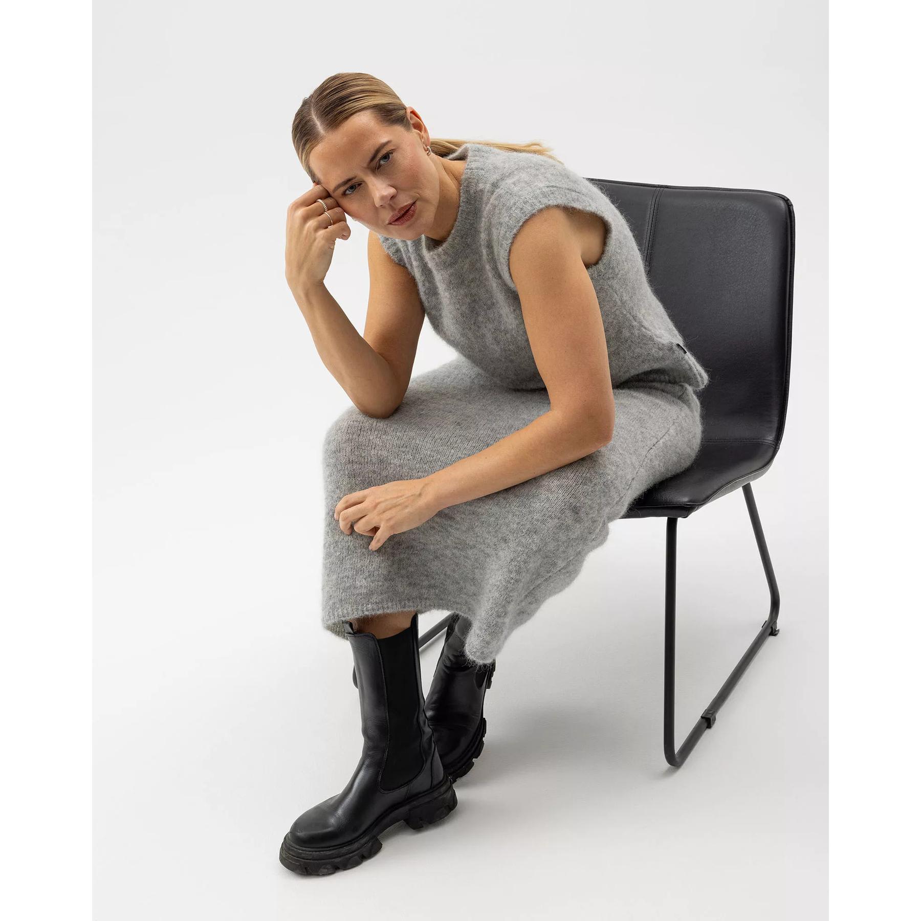 product/h/o/holebrook_a52609-950_grey-mel_3.jpg