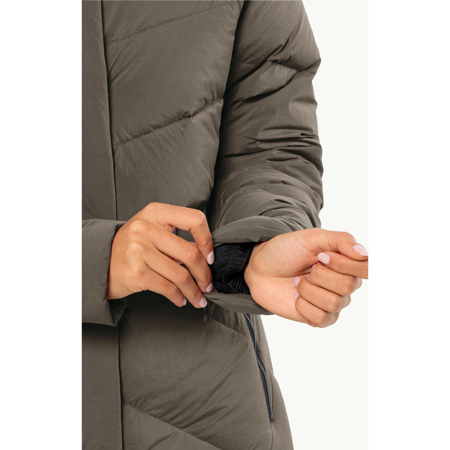 product/j/a/jack-wolfskin_1206971_5719_cold-coffee_8.jpg