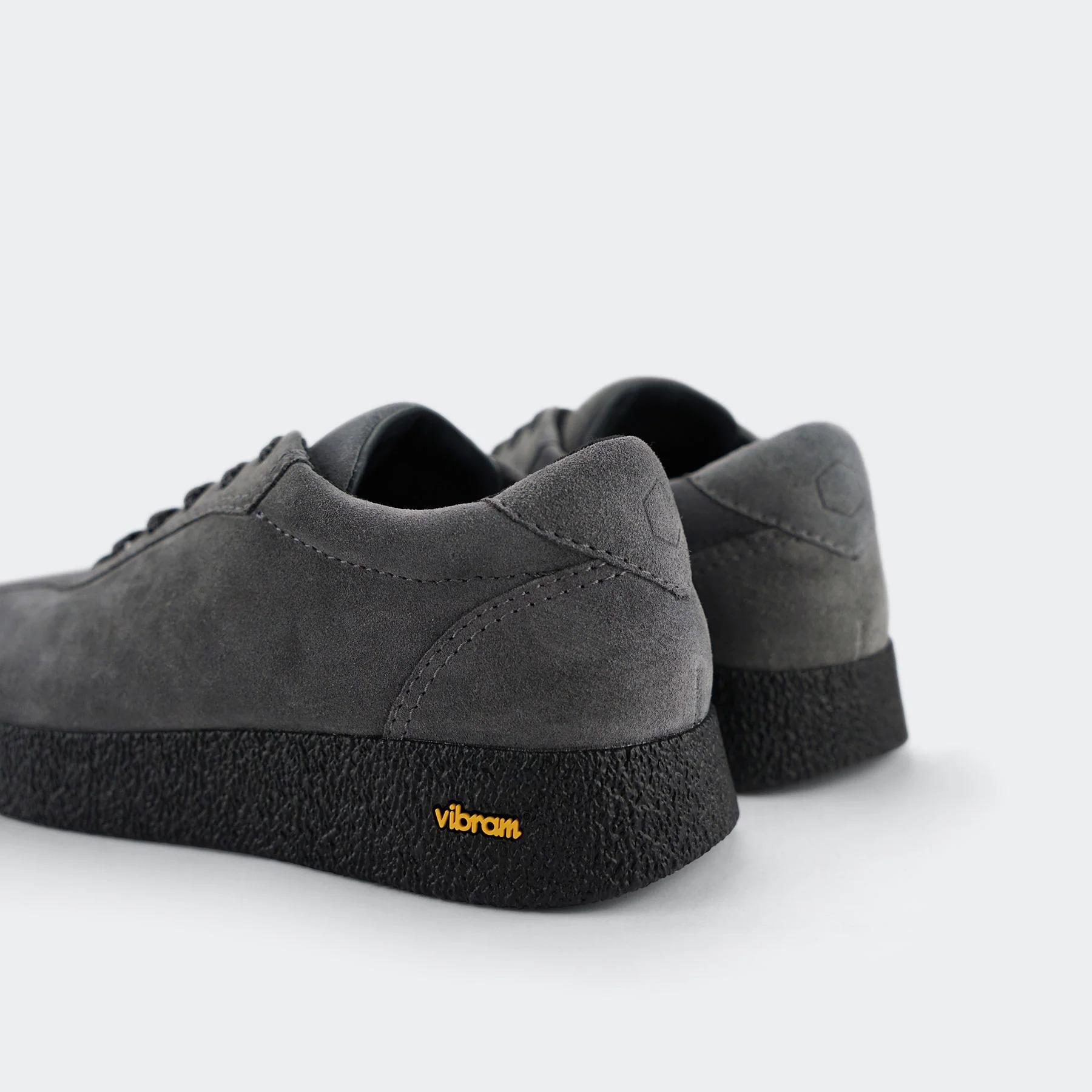 product/k/a/kangaroos_806001-000-2700_grey-suede_2.jpg