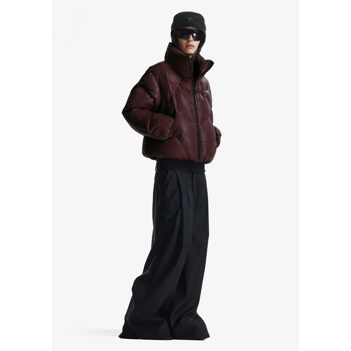 product/k/r/krakatau_qw531-712_burgundy_4.jpg