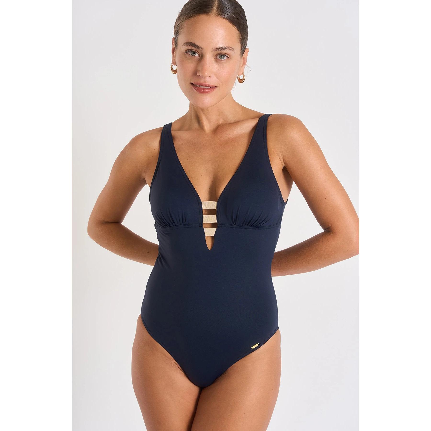 product/l/i/livia_23e-emika_acerola_41k06_marine_2.jpg