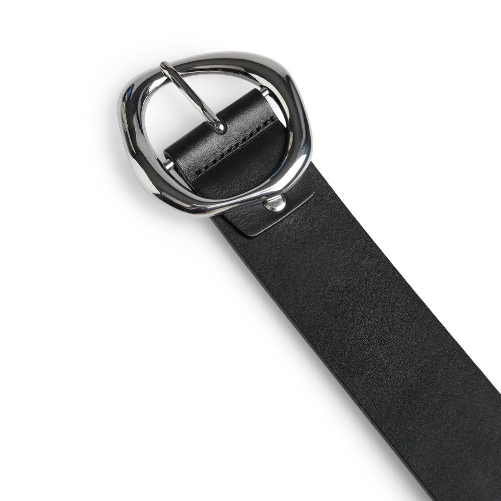 product/m/a/markberg_4842cow-101_black-w-silver_3.jpg
