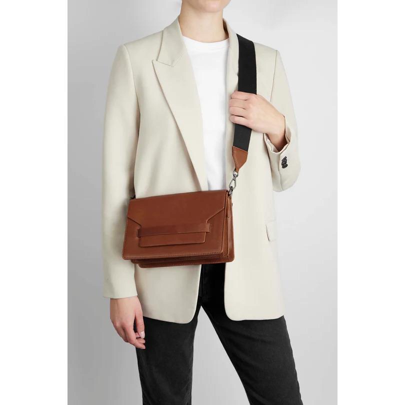 product/m/a/markberg_5456ant-931_chestnut_2.jpg