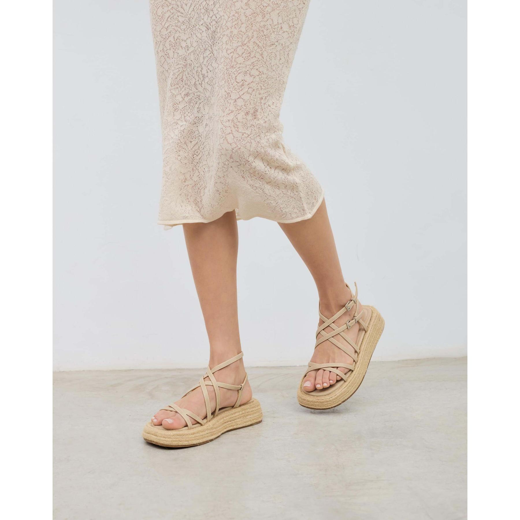 product/m/i/mim-shoes_formentor-beige_3.jpg
