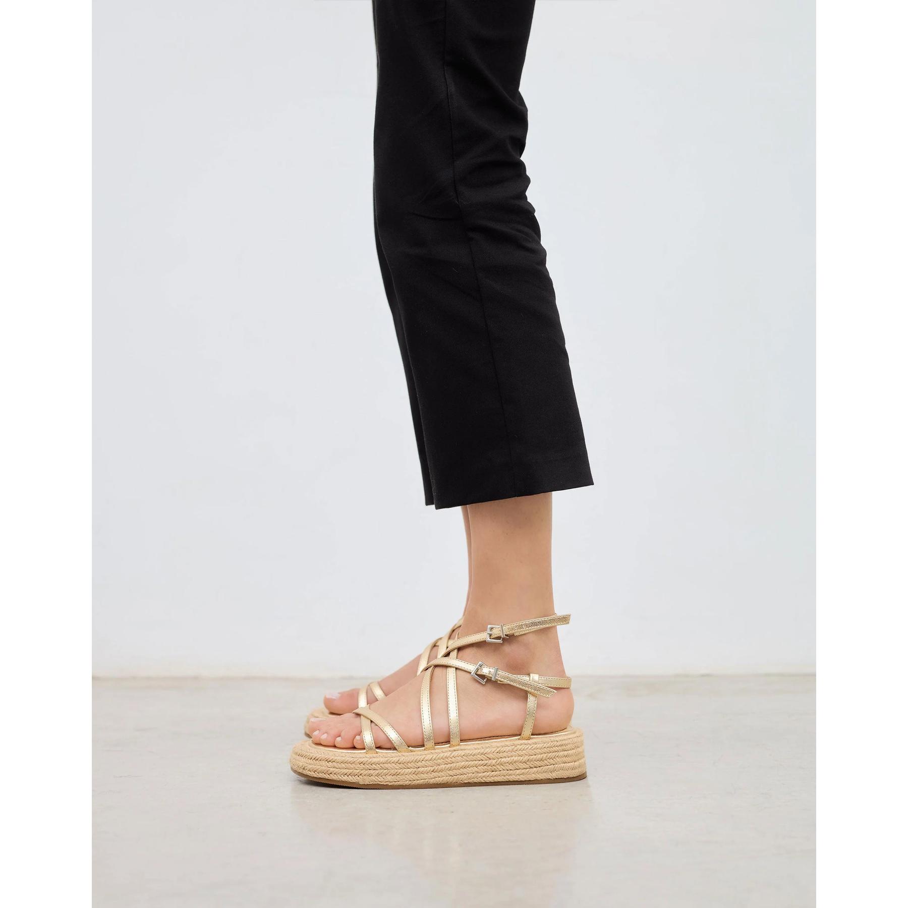product/m/i/mim-shoes_mims-formentor_dorado_2.jpg