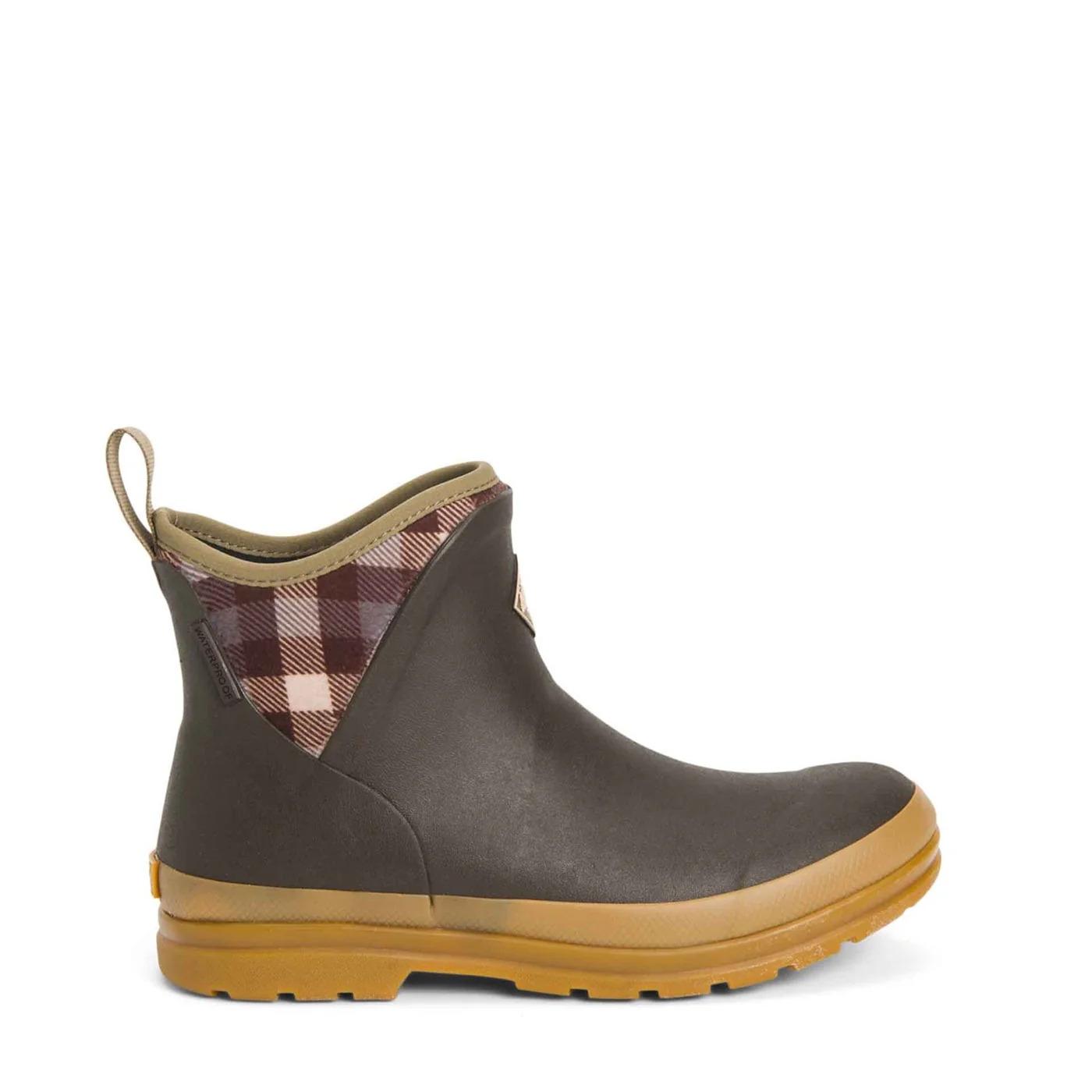 product/m/u/muck-boots_oaw-9pld_brown-plaid_1.jpg