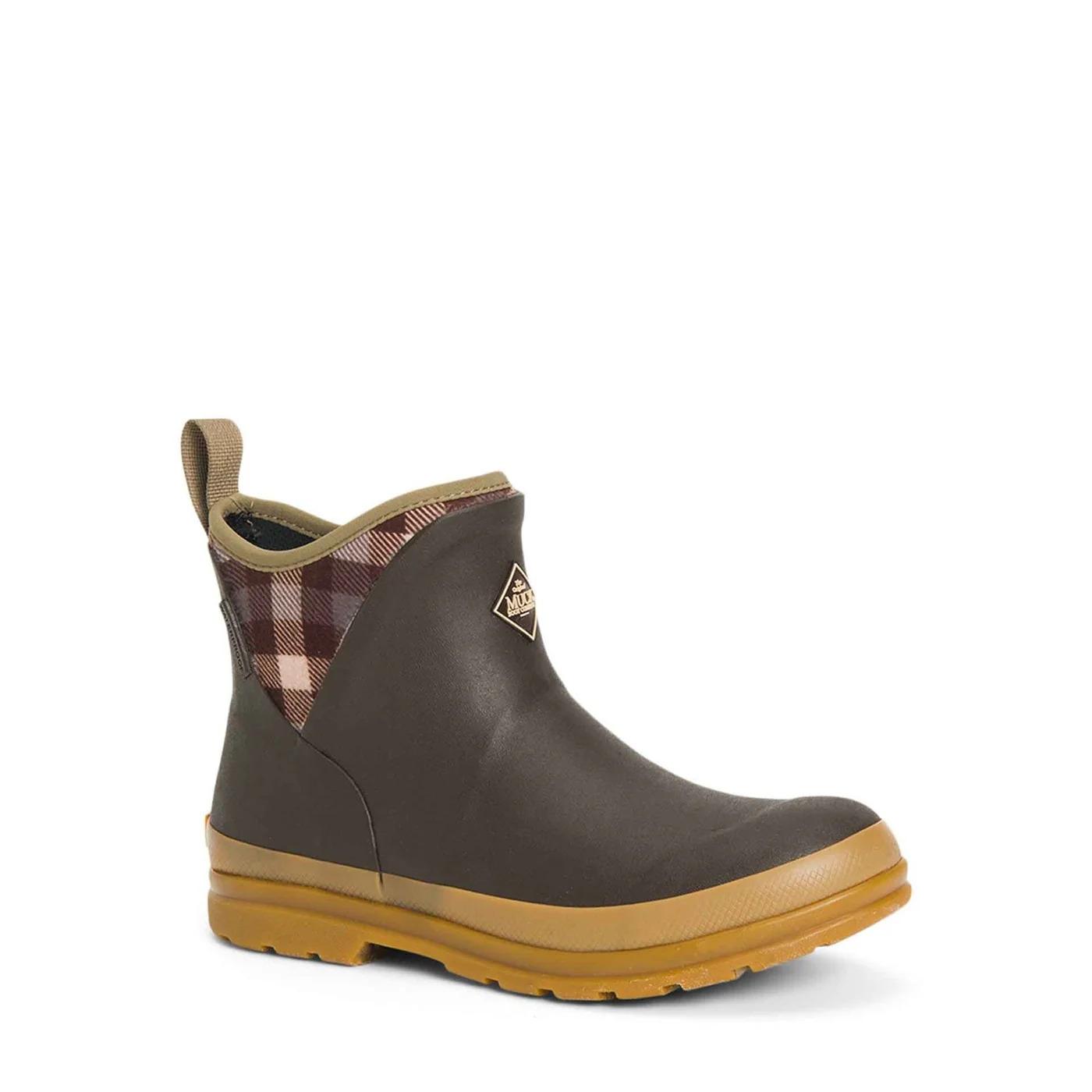 product/m/u/muck-boots_oaw-9pld_brown-plaid_2.jpg