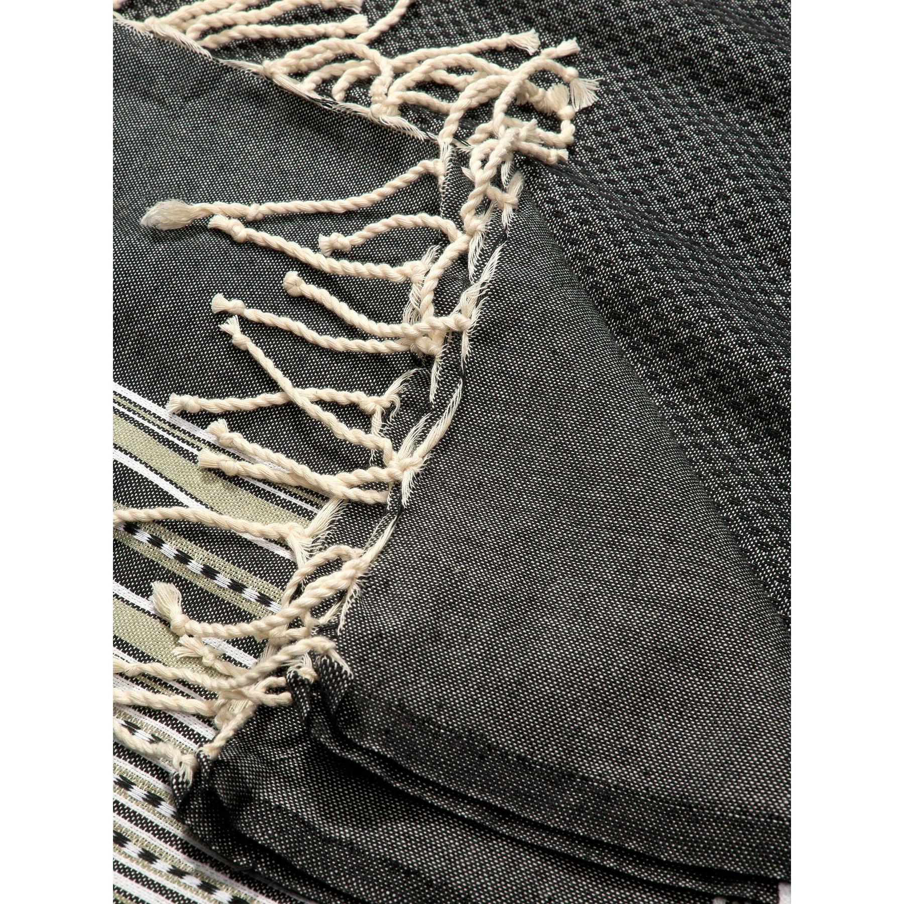 product/p/a/passionata_tb16-0007_black_2.jpg
