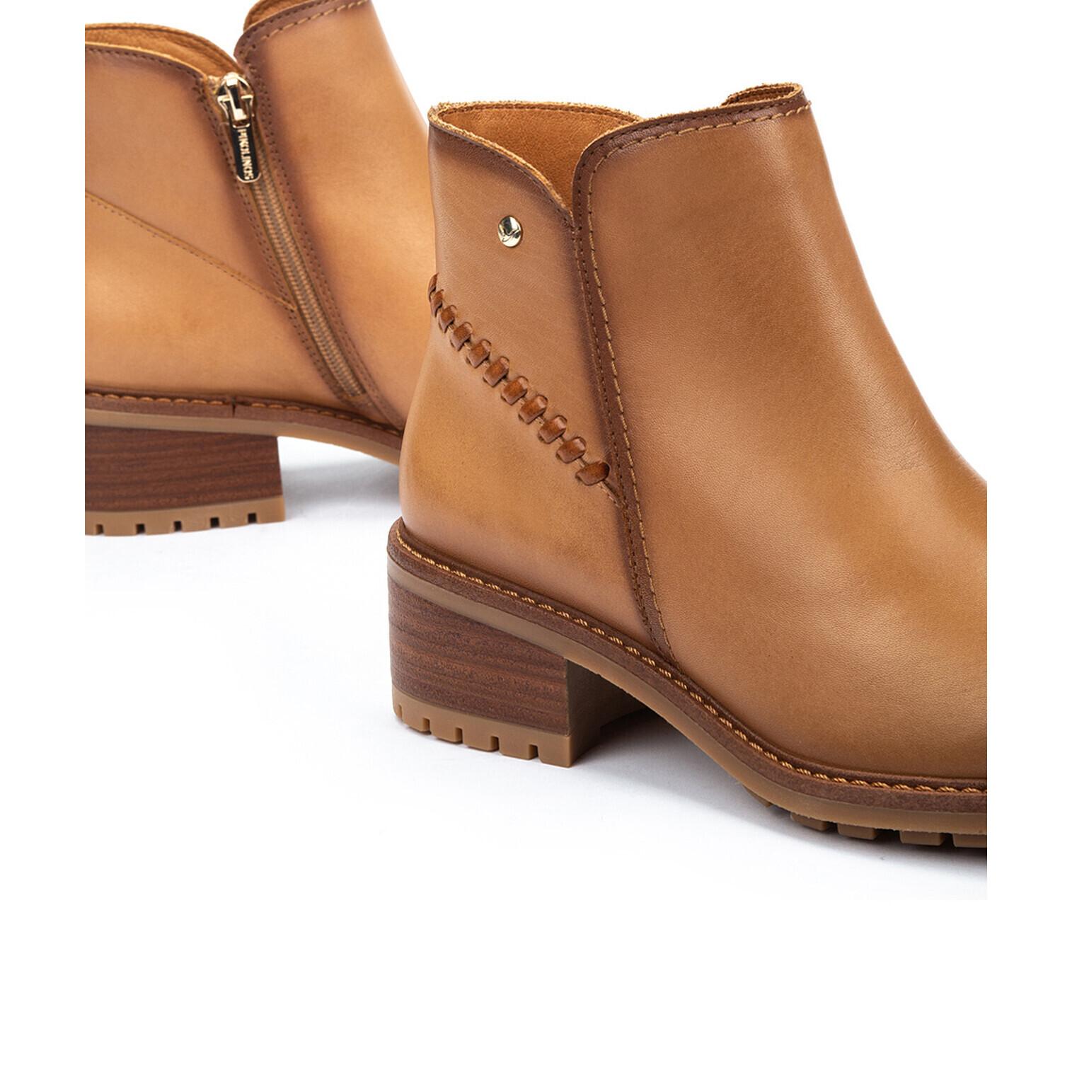 product/p/i/pikolinos_w0d-8871-843_almond_4.jpg
