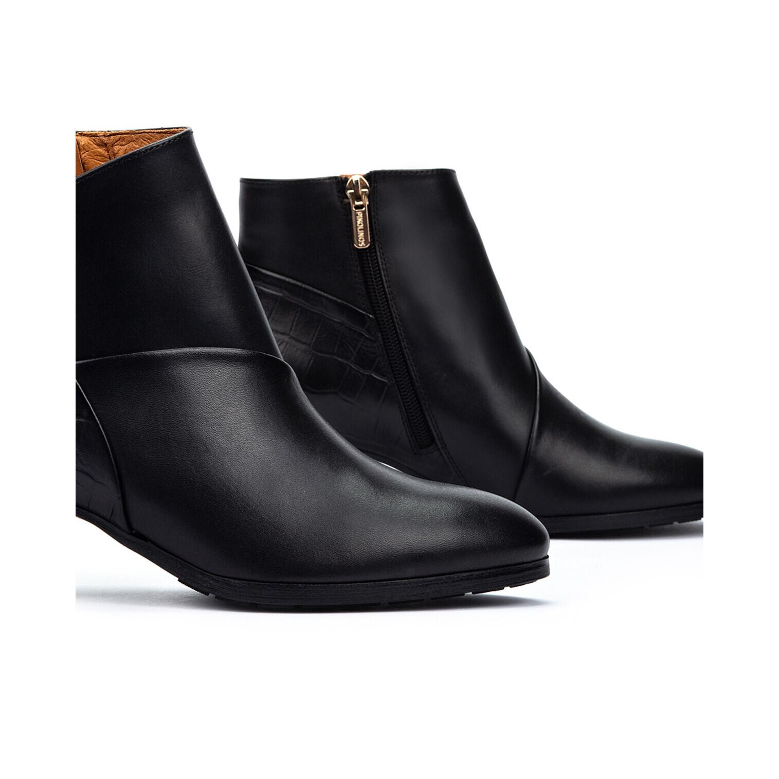 product/p/i/pikolinos_w1z-8575c1-000_black_4.jpg