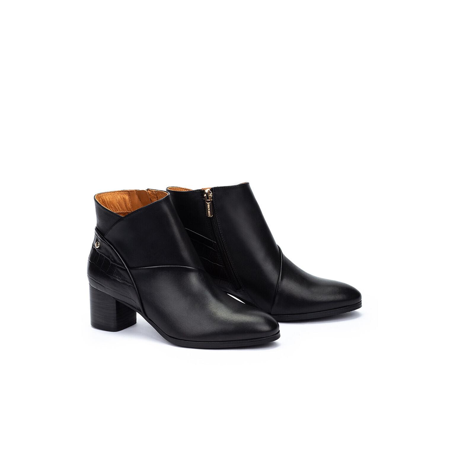 product/p/i/pikolinos_w1z-8575c1-000_black_6.jpg