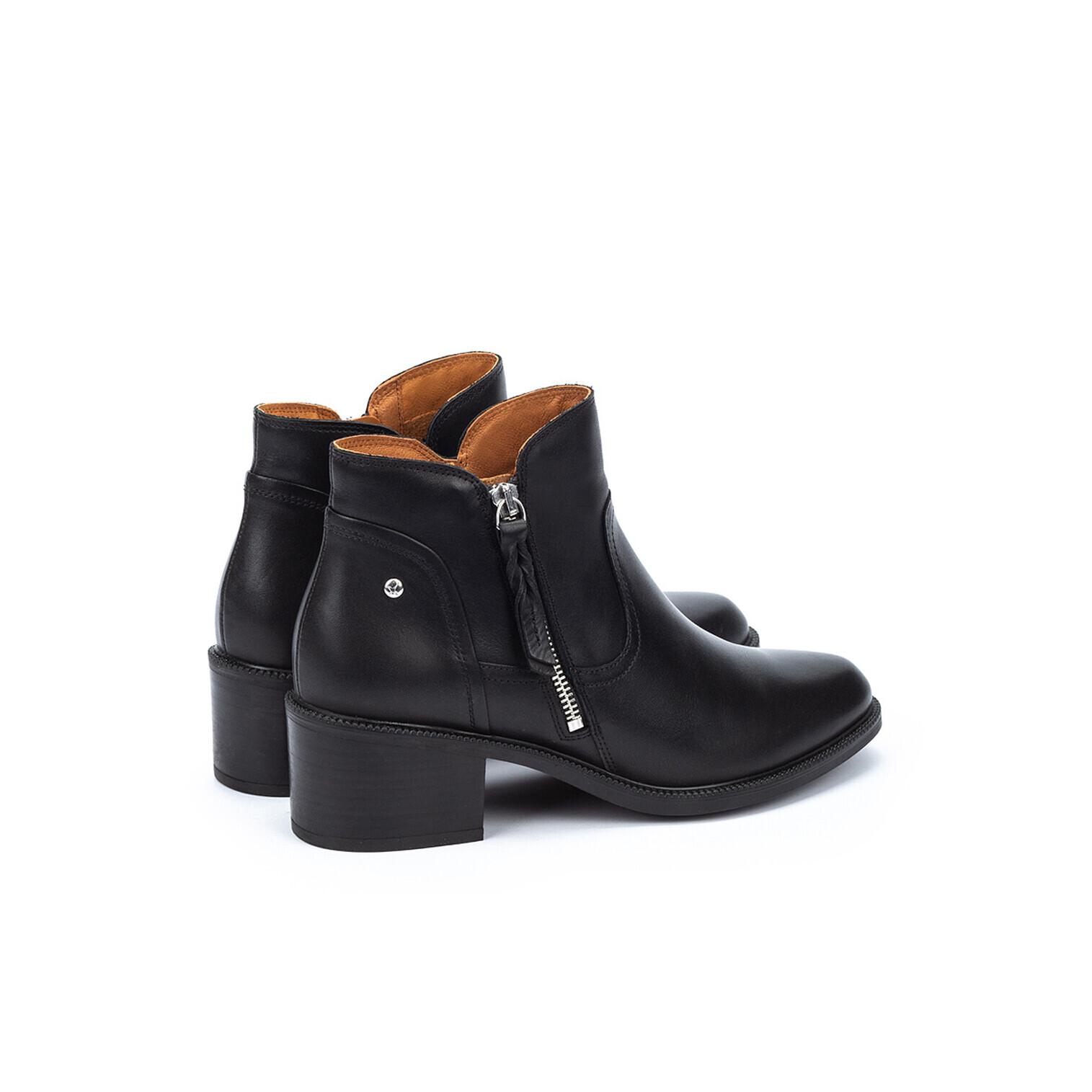 product/p/i/pikolinos_w2d-8674-000_black_3.jpg