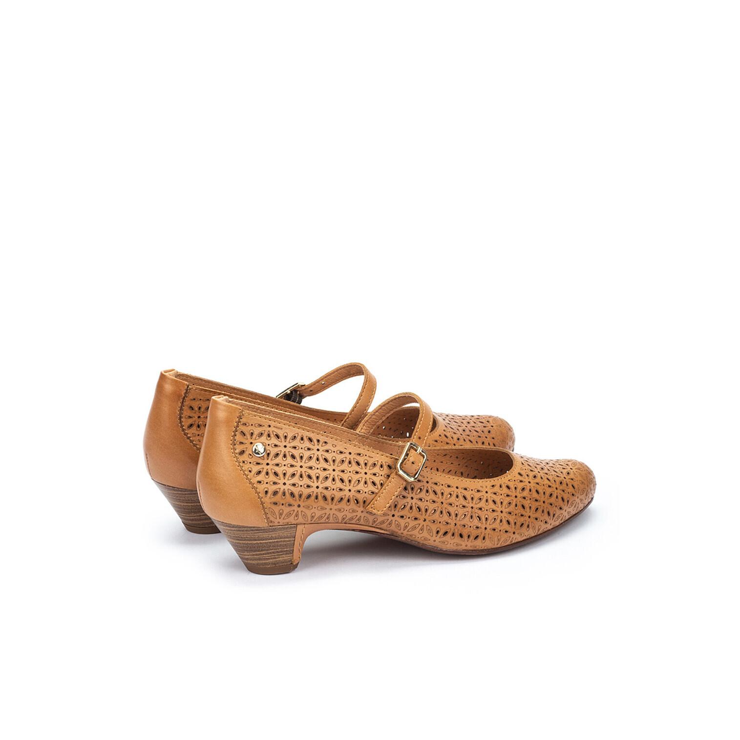 product/p/i/pikolinos_w6n-5700-843_almond_3.jpg