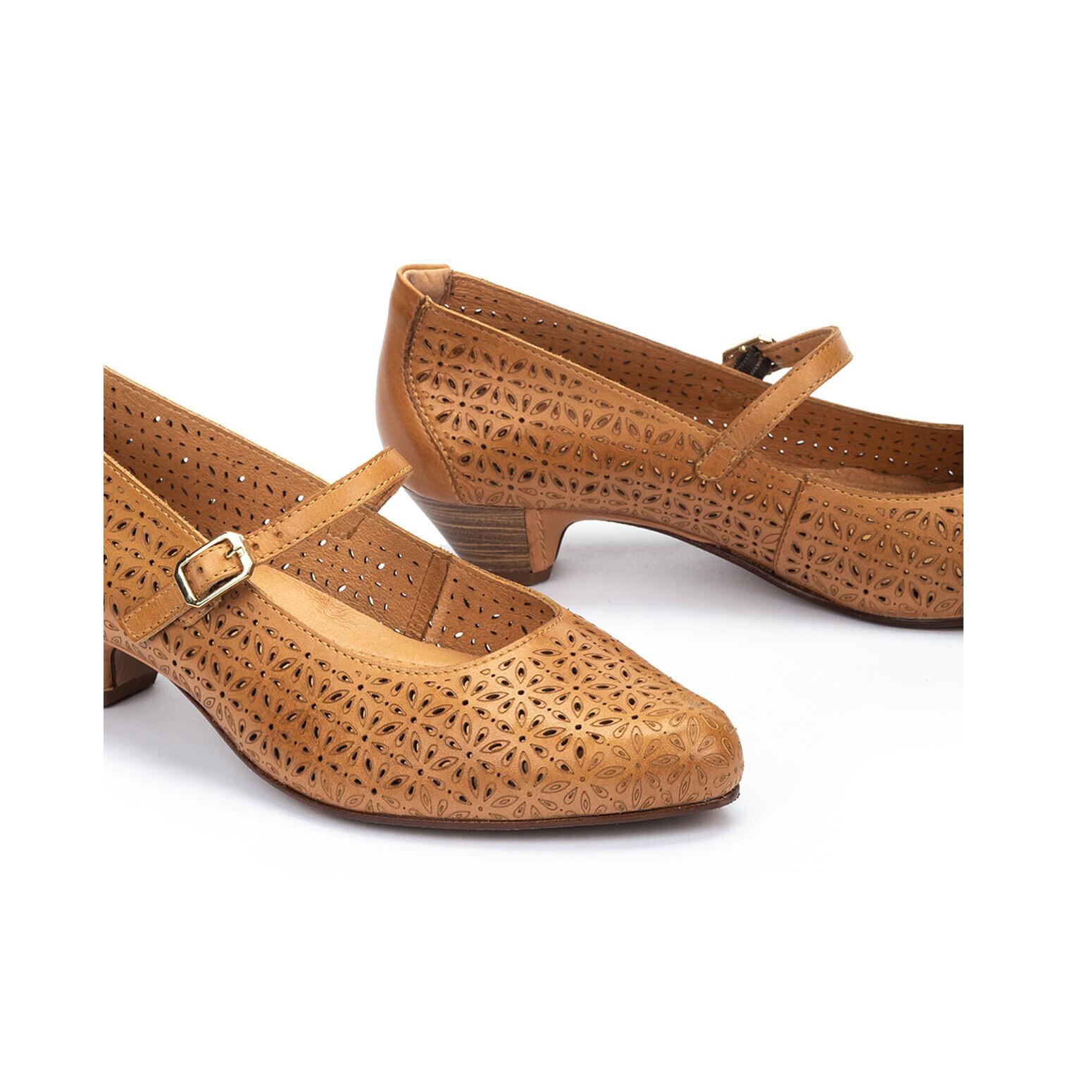 product/p/i/pikolinos_w6n-5700-843_almond_4.jpg