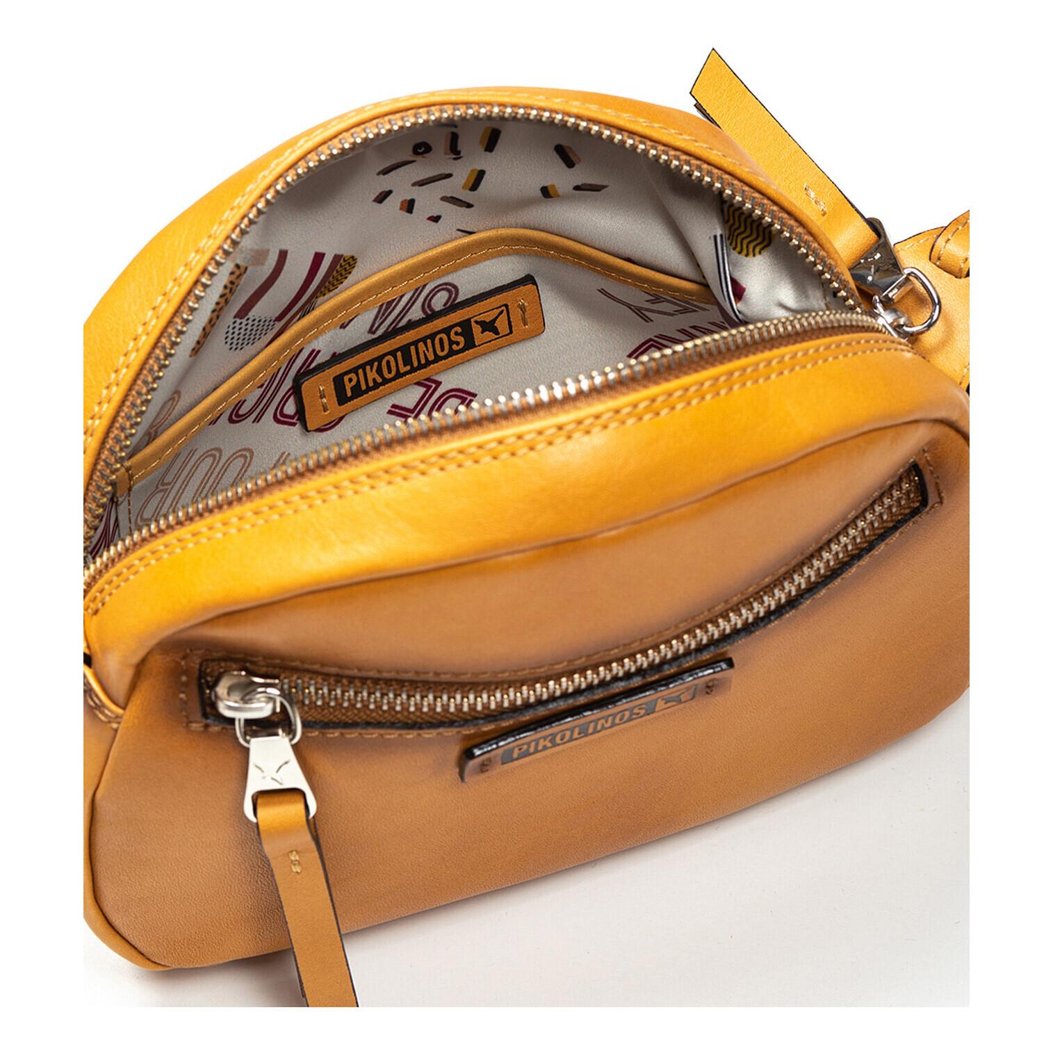 product/p/i/pikolinos_wha-1120-717_cheddar_5.jpg