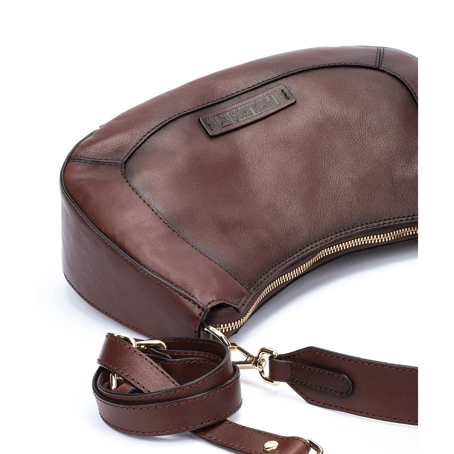 product/p/i/pikolinos_wha-663-130_caoba_4.jpg