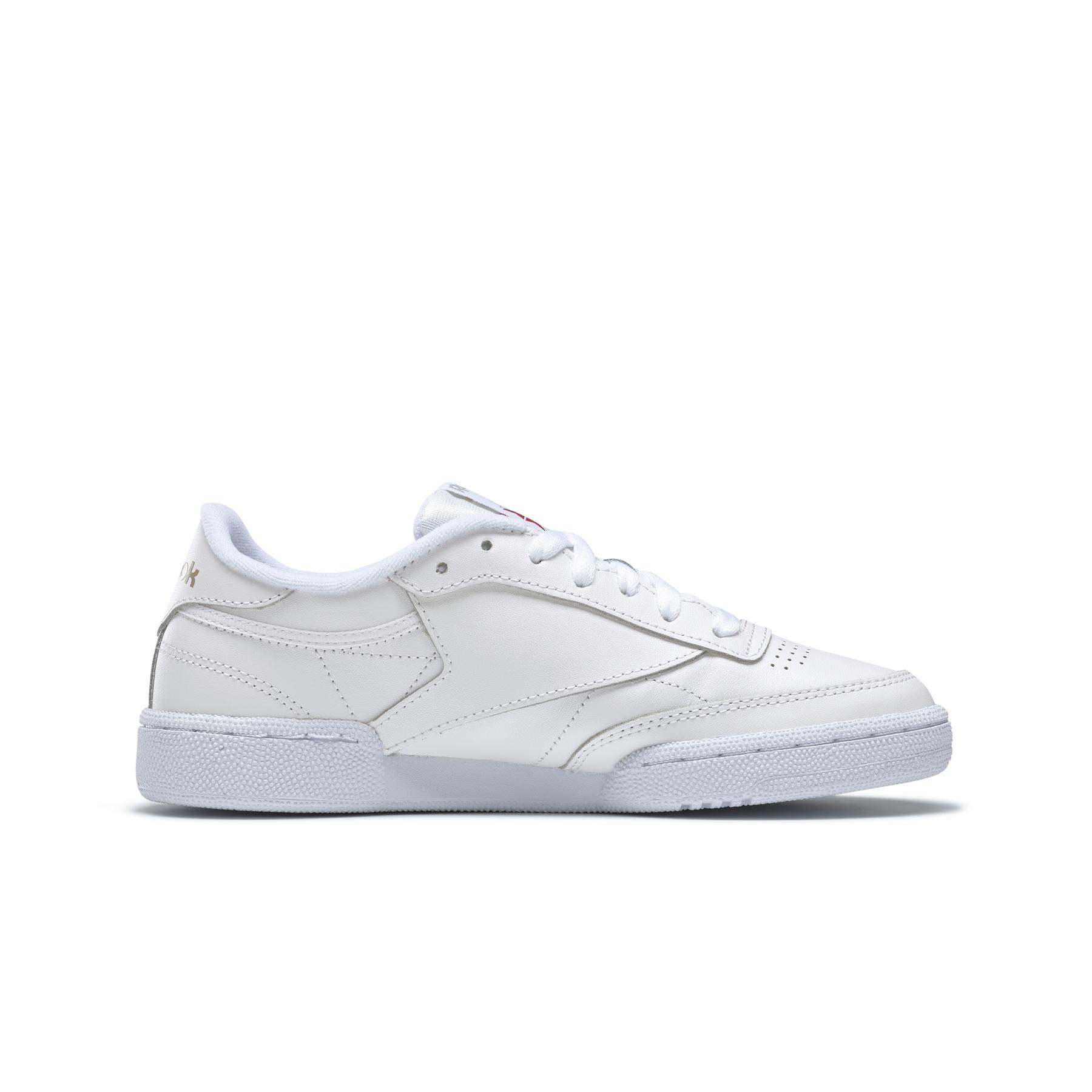 product/r/e/reebok-classics_bs7685_5_footwear_photography_side_medial_center_view_white_000.jpg