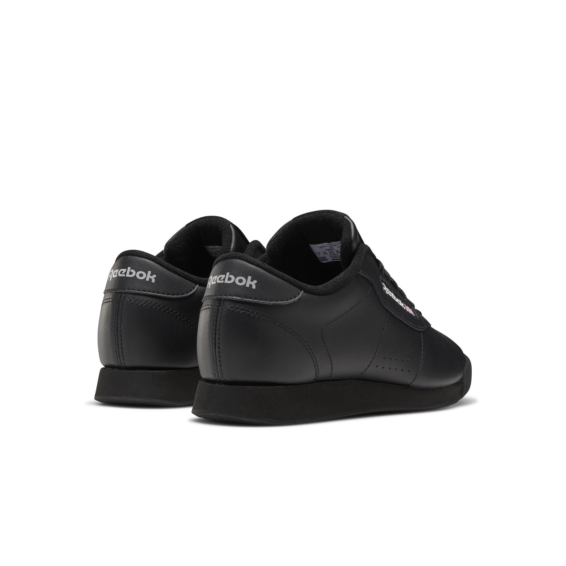 product/r/e/reebok-classics_cn2211_7_footwear_photography_back_lateral_top_view_white_000.jpg