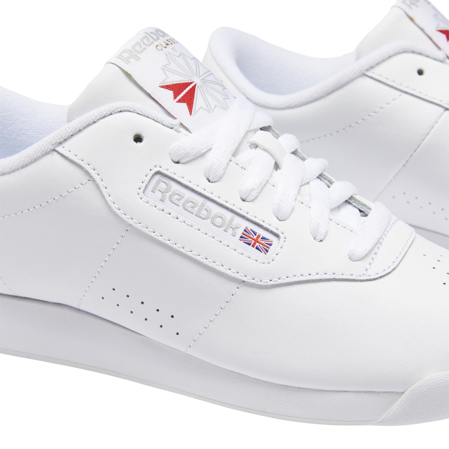 product/r/e/reebok-classics_cn2212_9_footwear_photography_detail_view_2_white_000.jpg