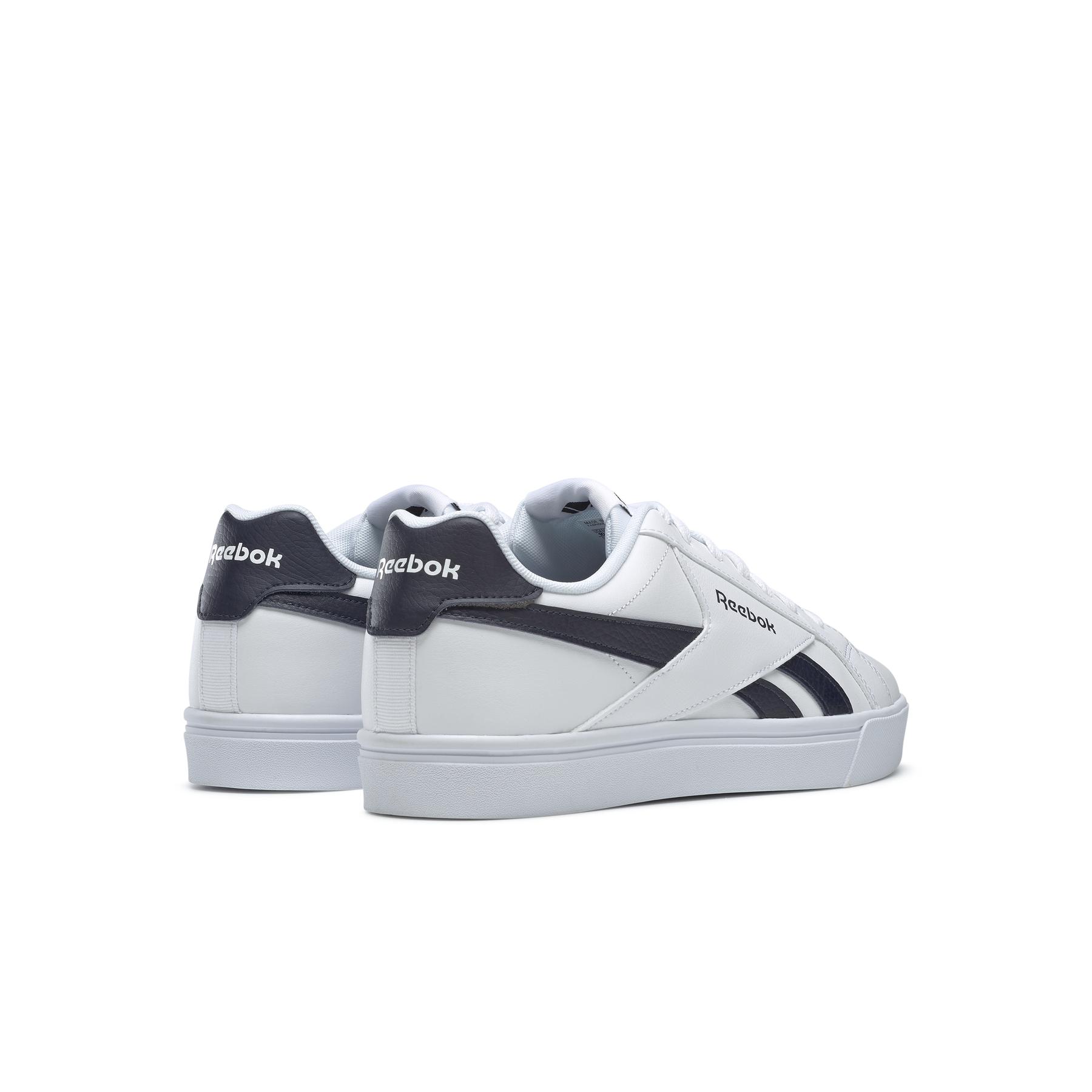 product/r/e/reebok-classics_dv8649_6_footwear_photography_back_lateral_top_view_white_000.jpg