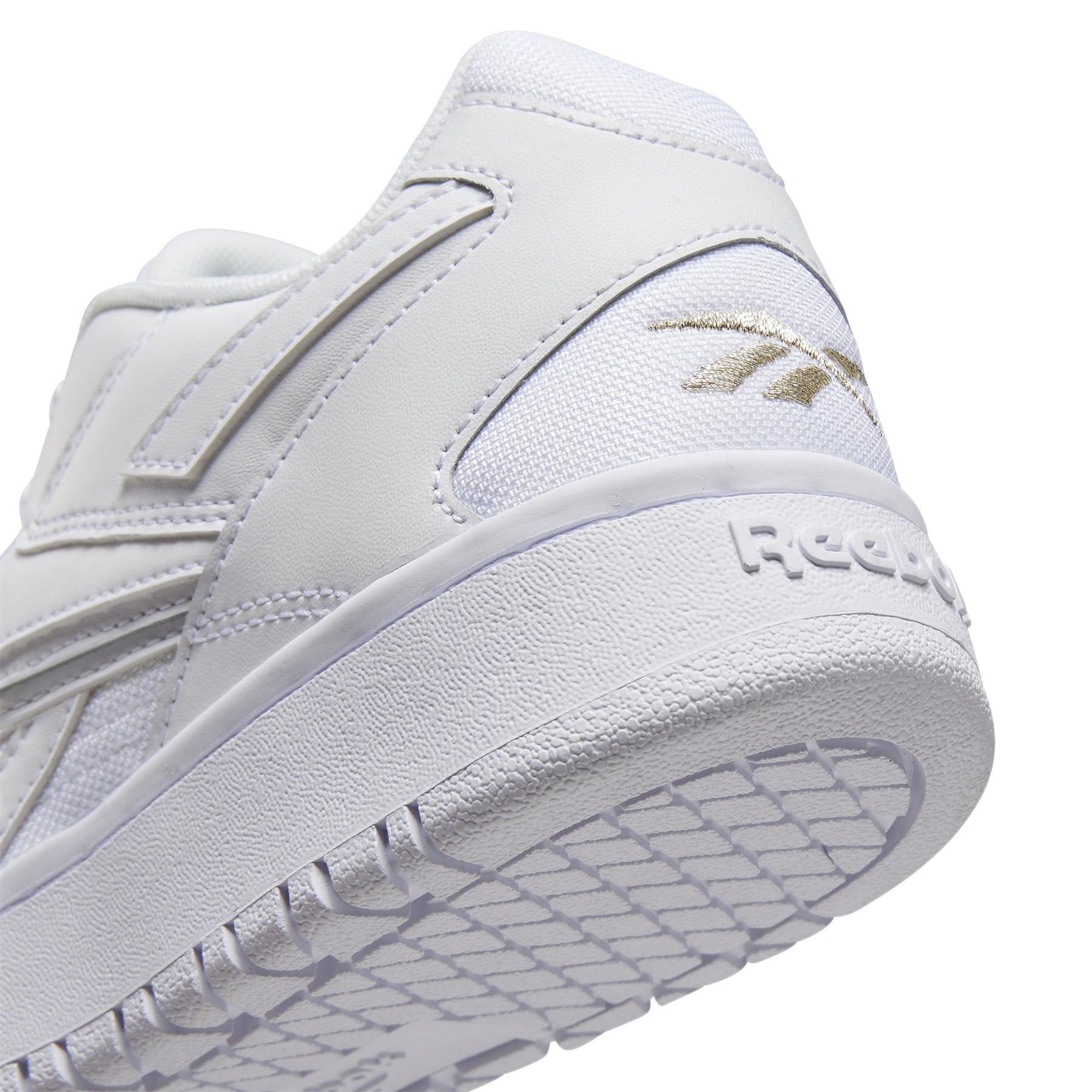 product/r/e/reebok-classics_eg5824_8_footwear_photography_detail_view_2_white_000.jpg