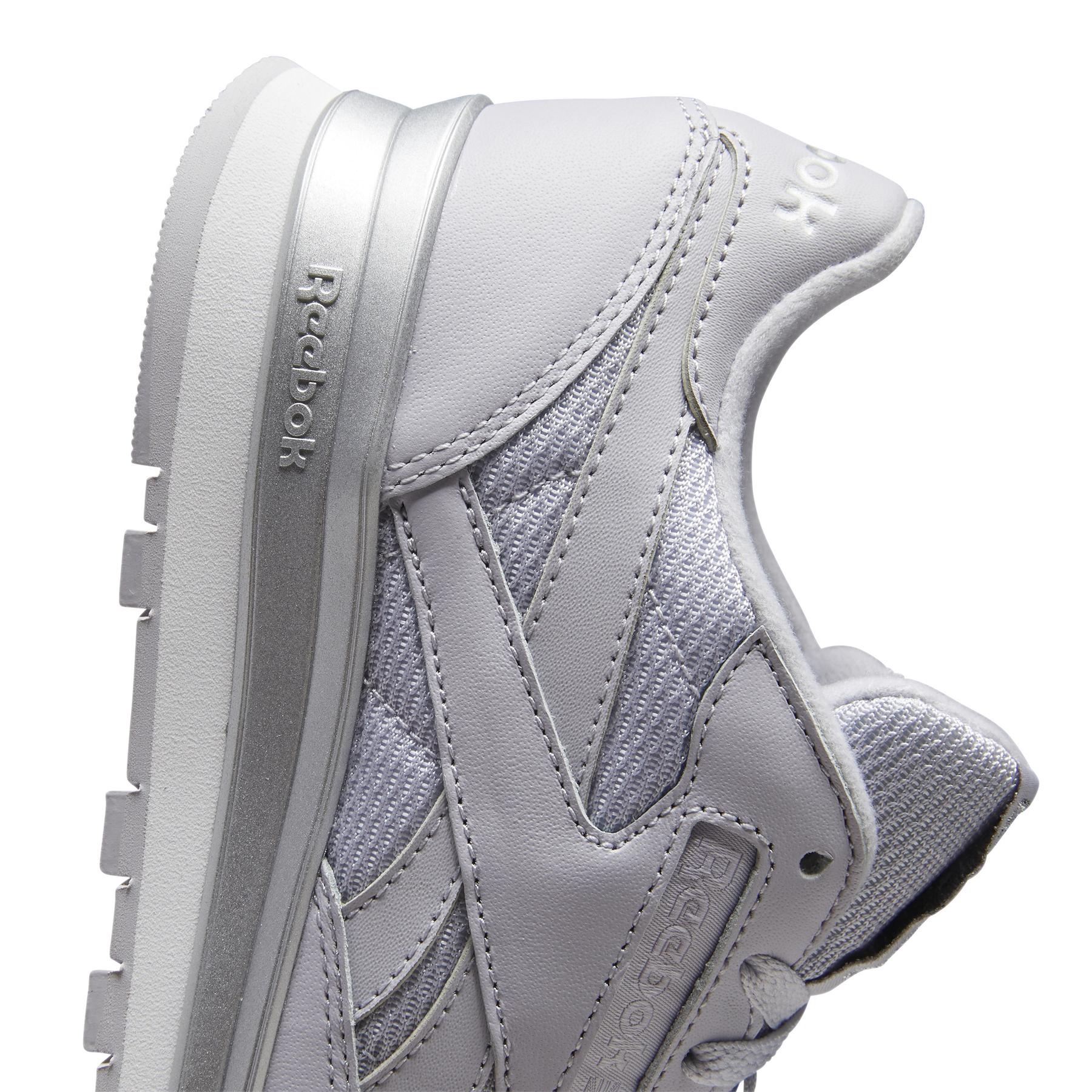 product/r/e/reebok-classics_eg6323_7_footwear_photography_detail_view_1_white_000.jpg