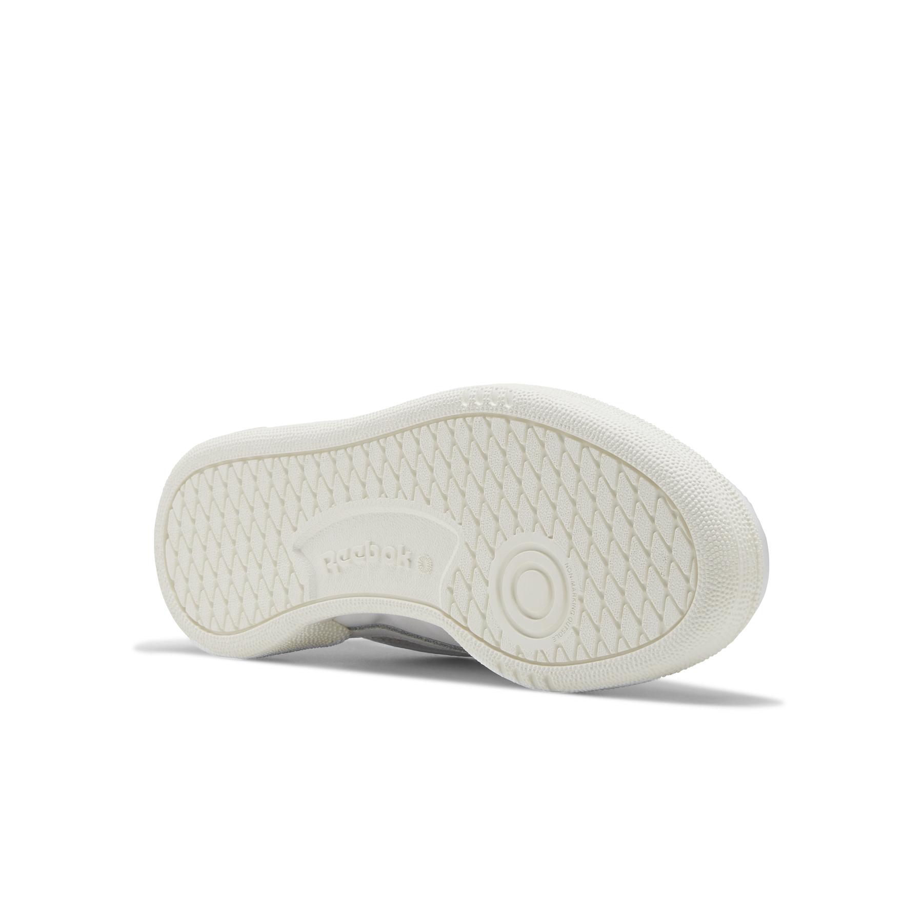 product/r/e/reebok-classics_fv1095_3_footwear_photography_bottom_view_white_000.jpg