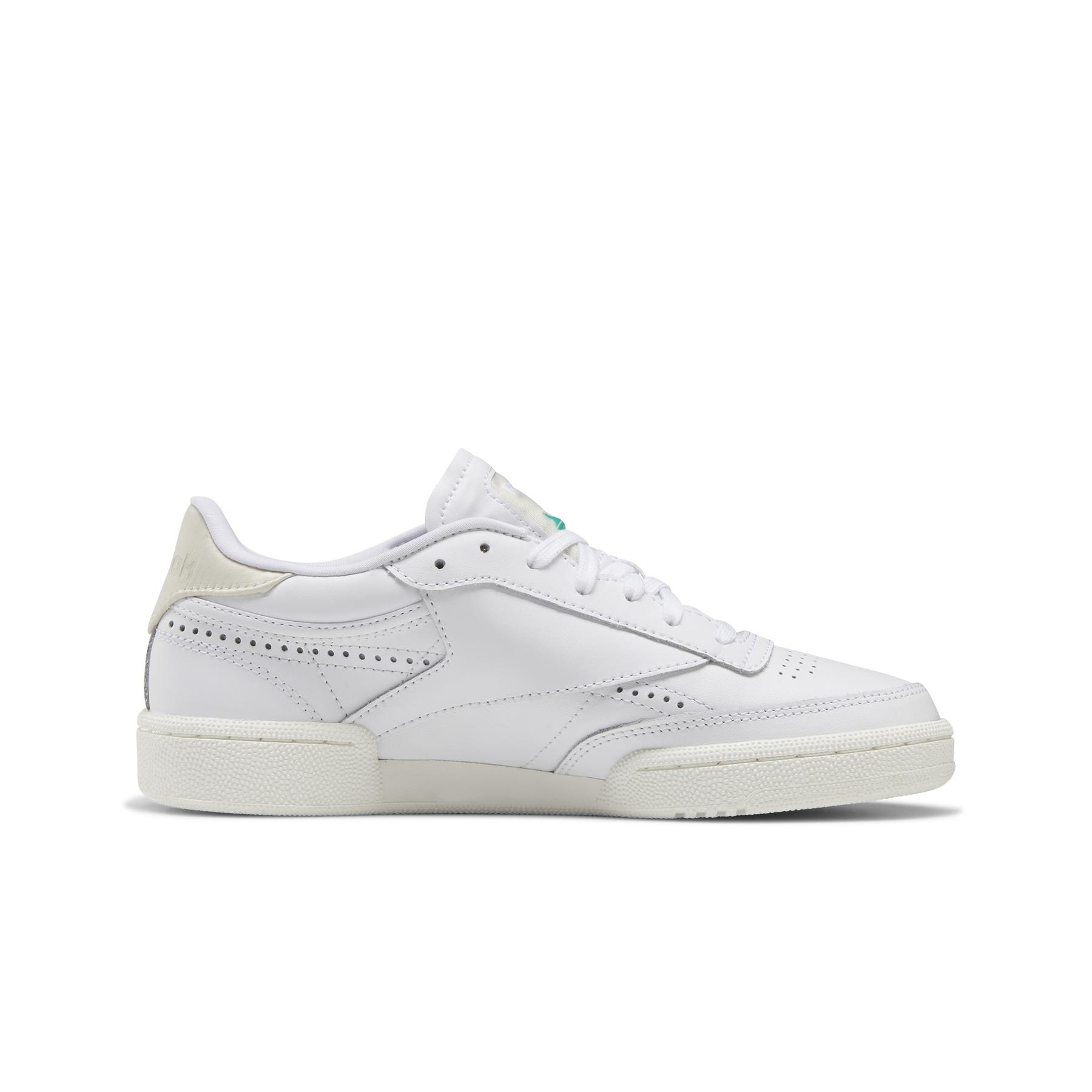 product/r/e/reebok-classics_fv1095_4_footwear_photography_side_medial_center_view_white_000.jpg