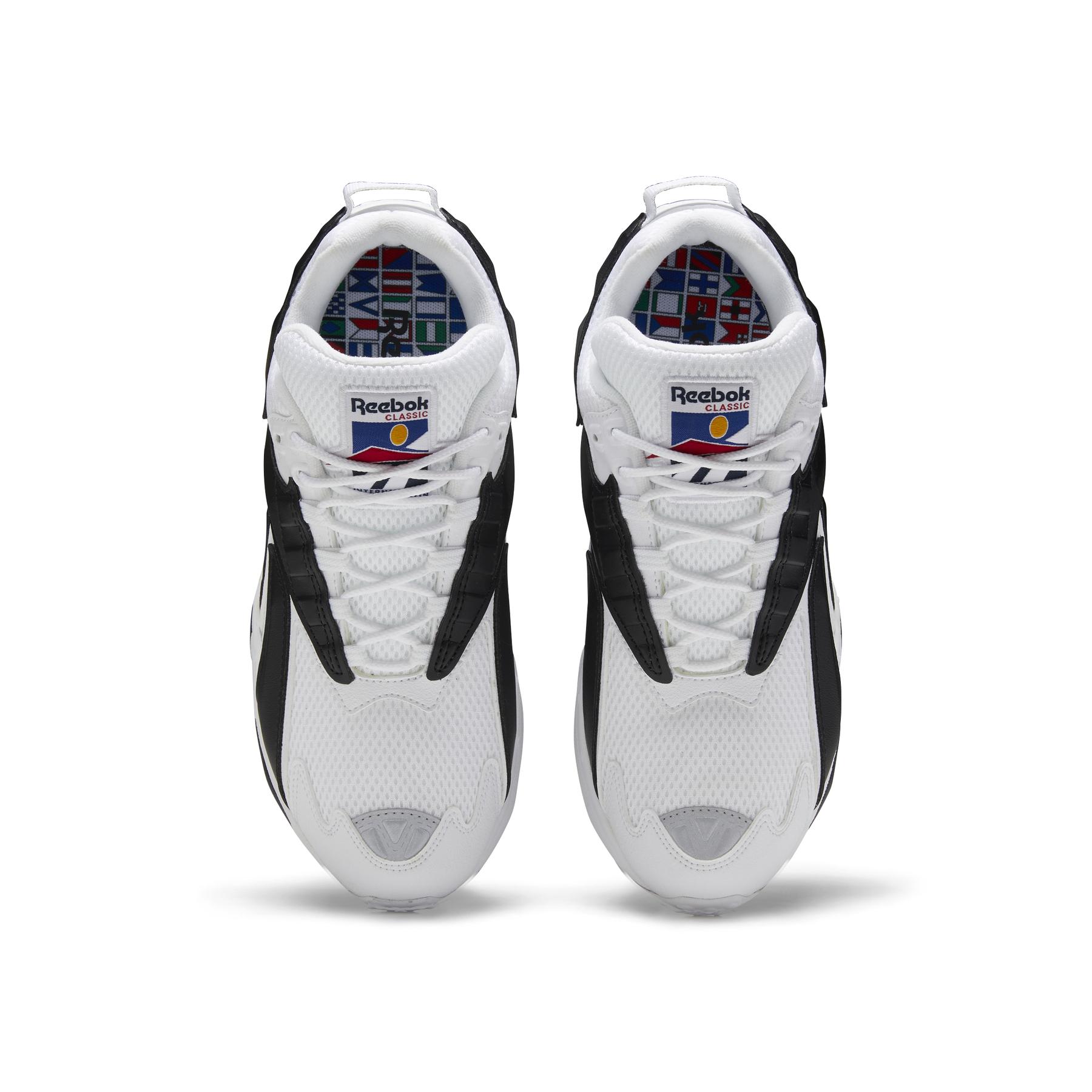 product/r/e/reebok-classics_fv5478_2_footwear_photography_top_portrait_view_white_000.jpg