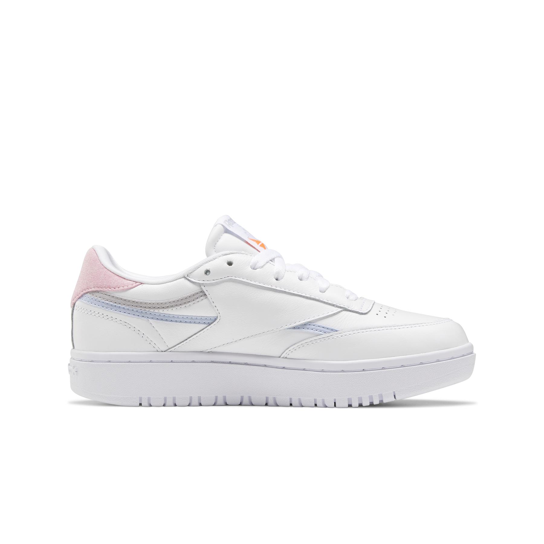 product/r/e/reebok-classics_fy5166_4_footwear_photography_side_medial_center_view_white_000.jpg