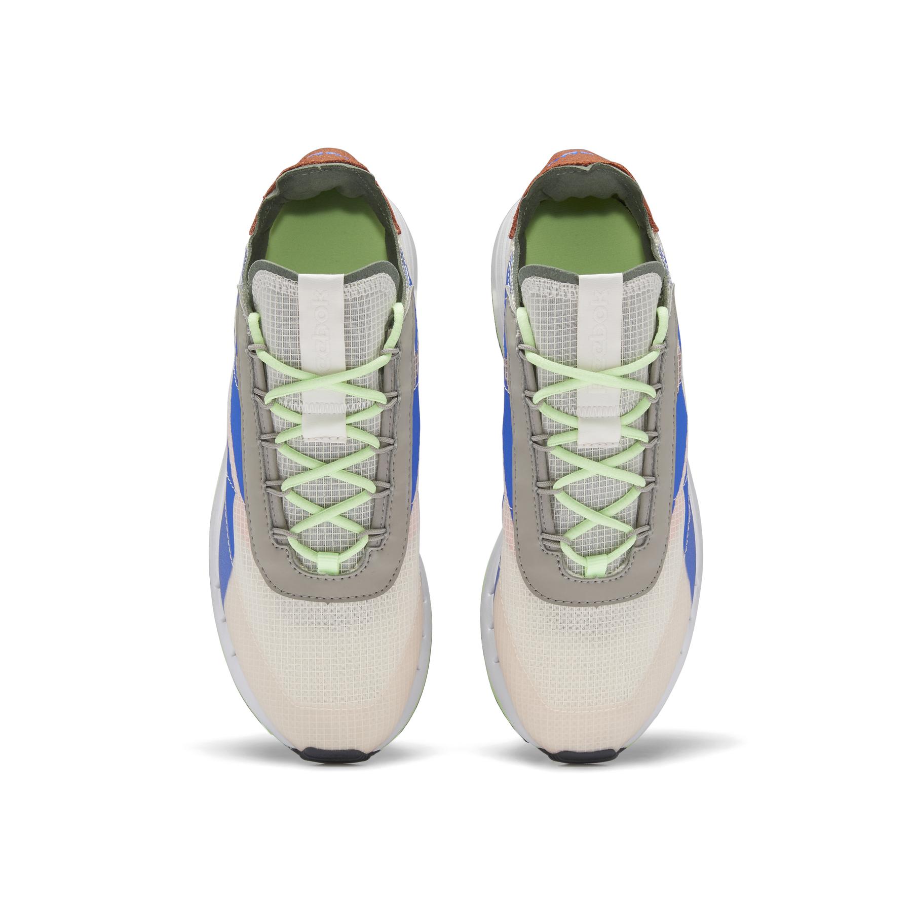 product/r/e/reebok-classics_fy7318_2_footwear_photography_top_portrait_view_white_000.jpg