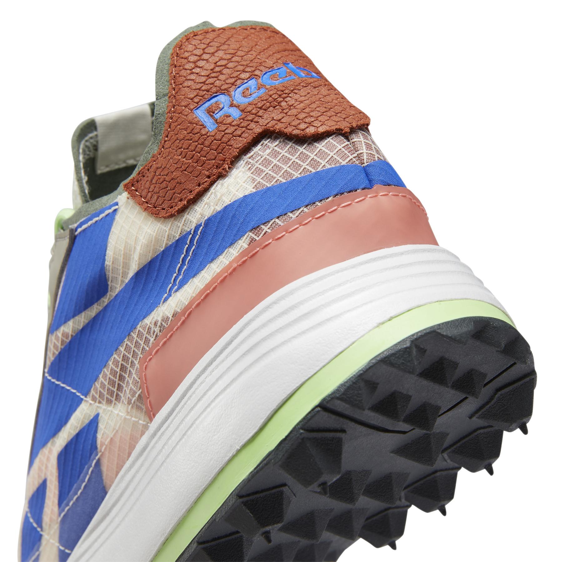 product/r/e/reebok-classics_fy7318_7_footwear_photography_detail_view_1_white_000.jpg