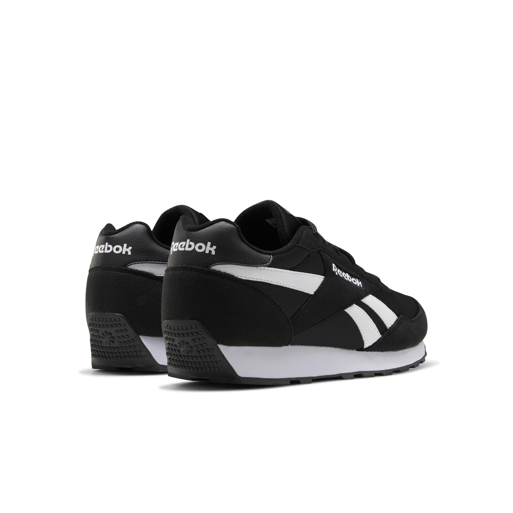 product/r/e/reebok-classics_fz0662_6_footwear_photography_back_lateral_top_view_white_000.jpg
