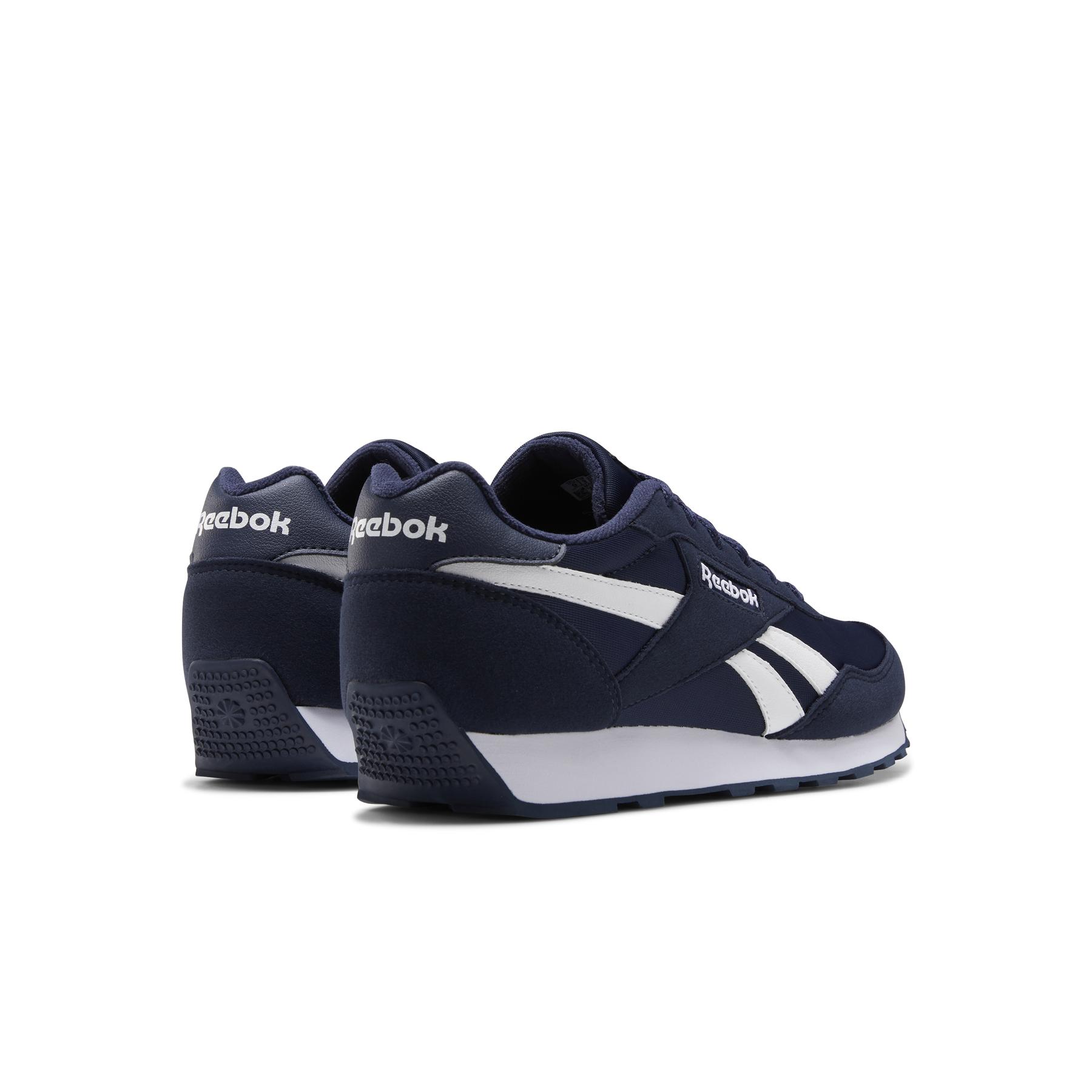product/r/e/reebok-classics_fz0663_6_footwear_photography_back_lateral_top_view_white_000.jpg