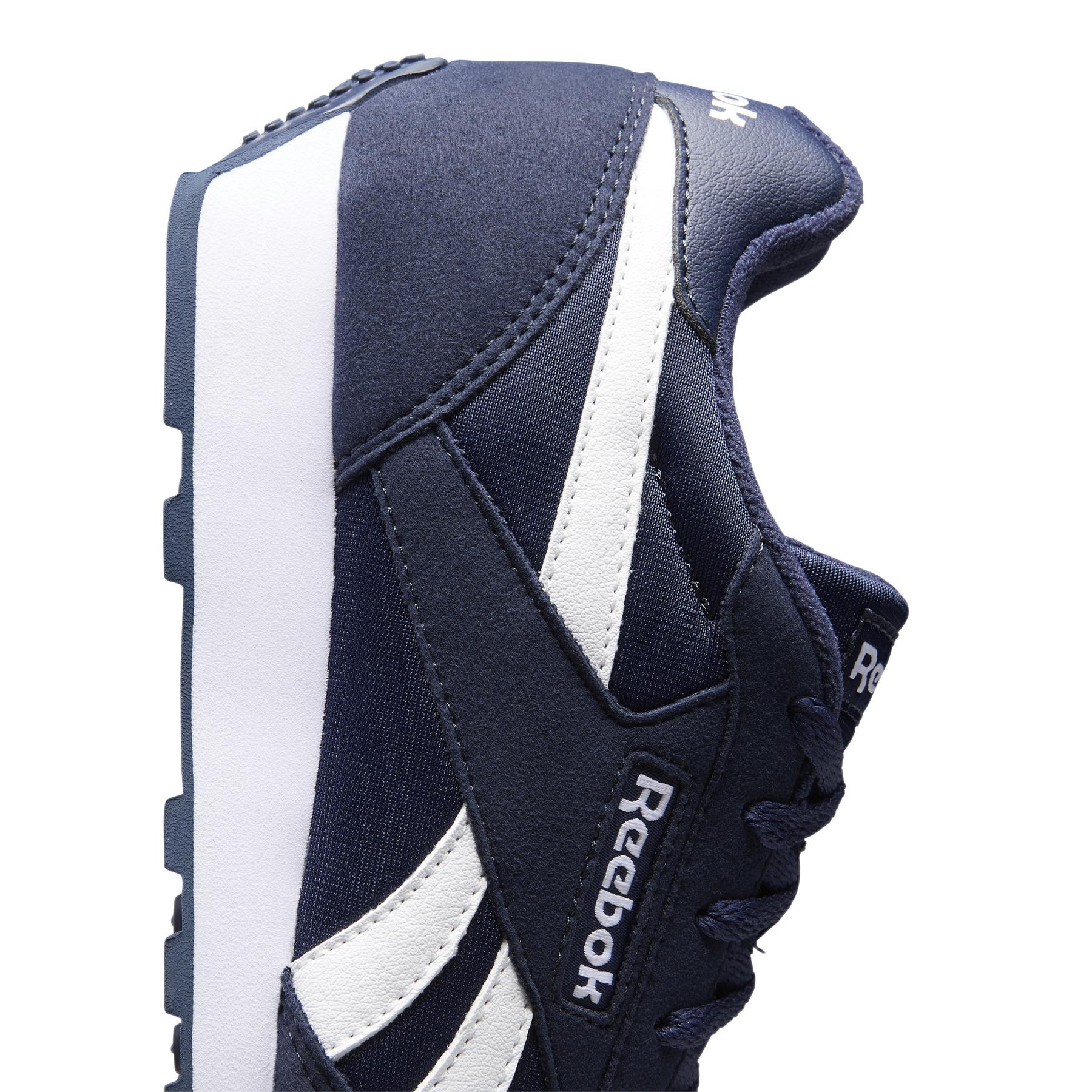 product/r/e/reebok-classics_fz0663_7_footwear_photography_detail_view_1_white_000.jpg