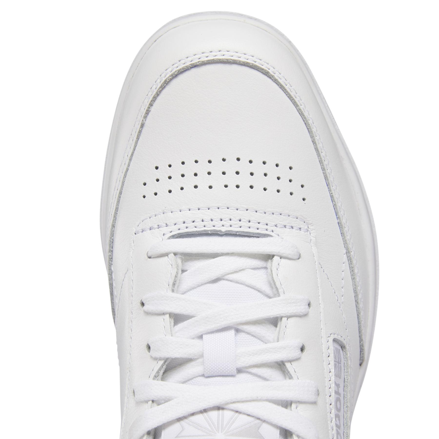 product/r/e/reebok-classics_gw0854_7_footwear_photography_detail_view_1_white_000.jpg
