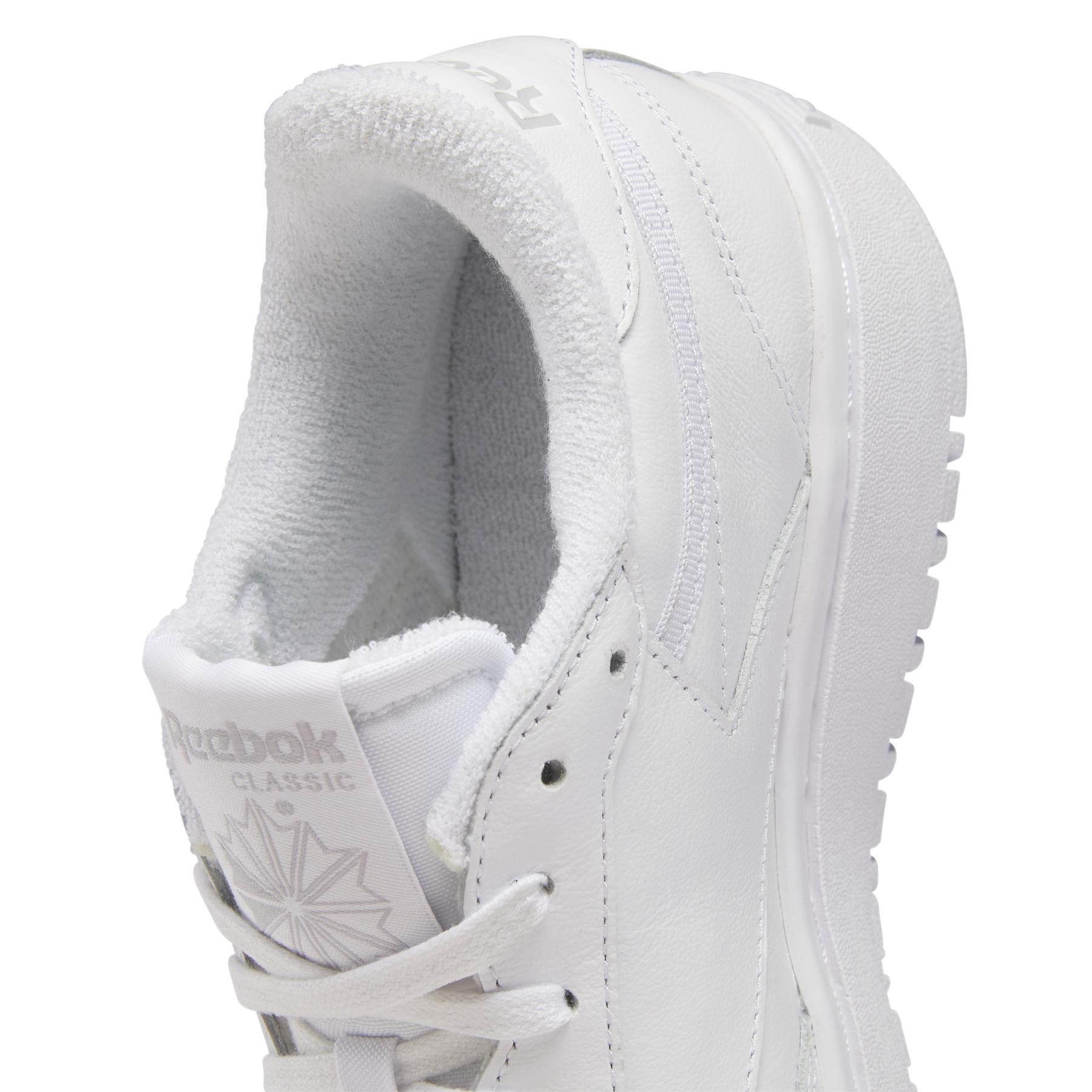 product/r/e/reebok-classics_gw0854_8_footwear_photography_detail_view_2_white_000.jpg