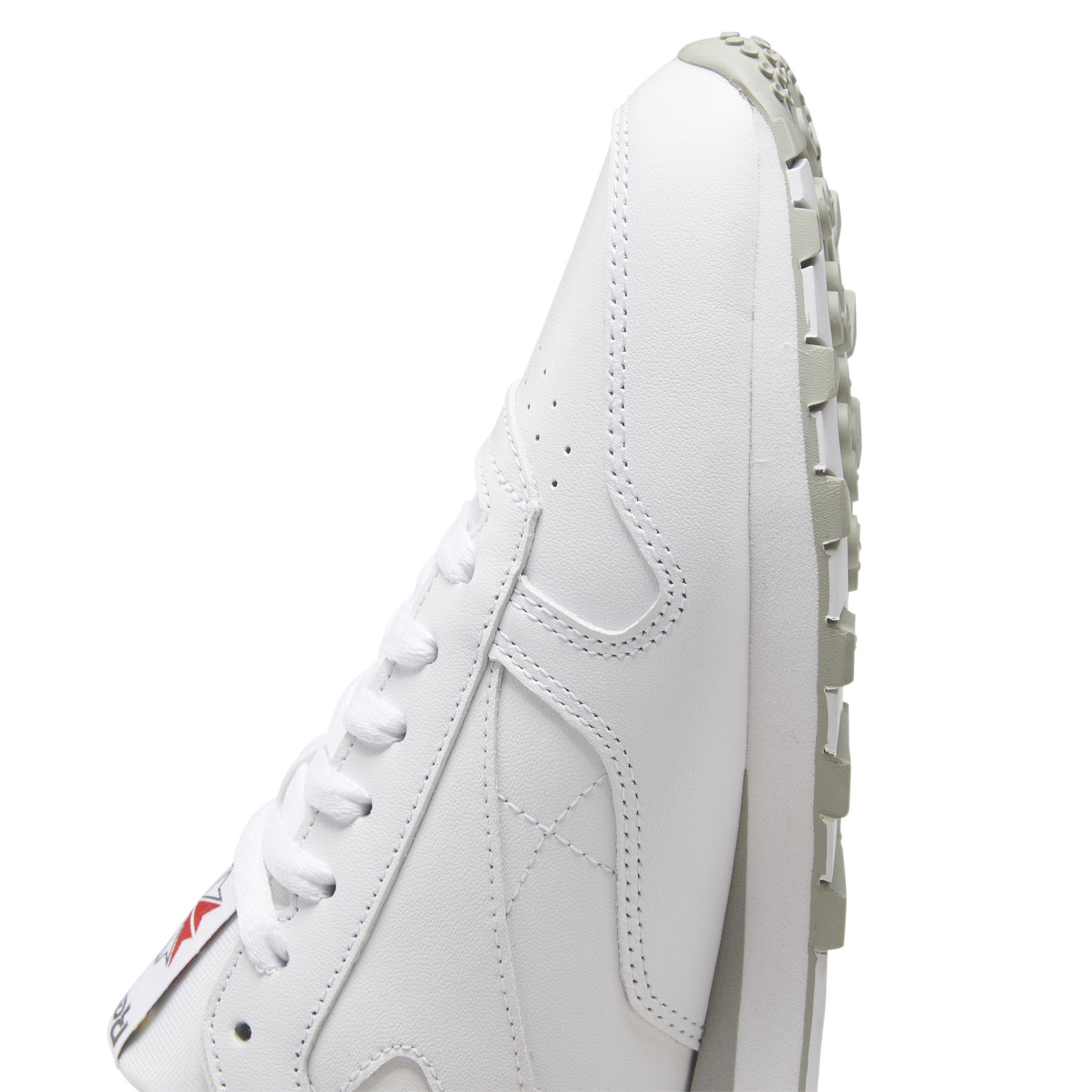 product/r/e/reebok-classics_gy3558_7_footwear_photography_detail_view_1_white_000.jpg