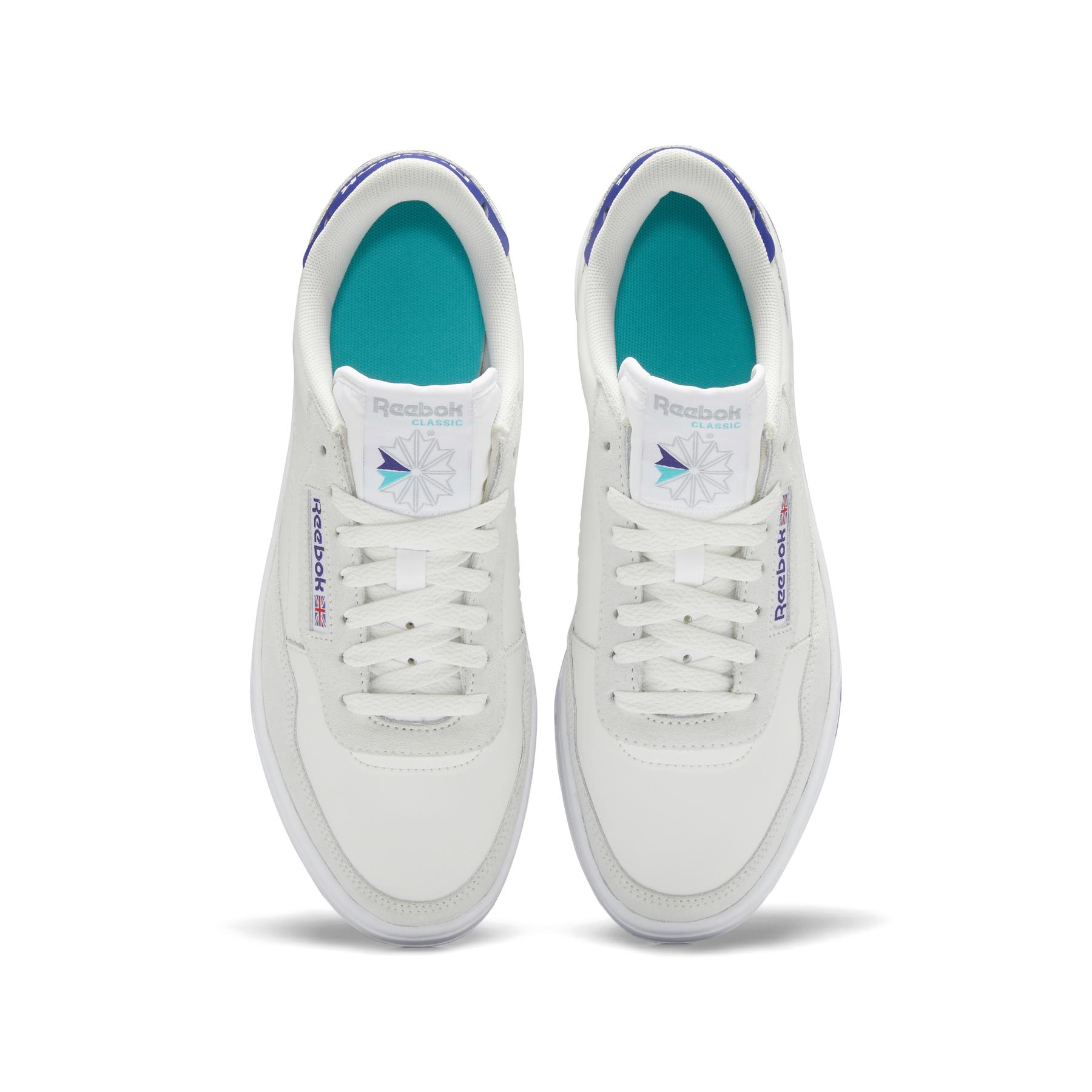 product/r/e/reebok-classics_gy6774_2_footwear_photography_top_portrait_view_white_000.jpg